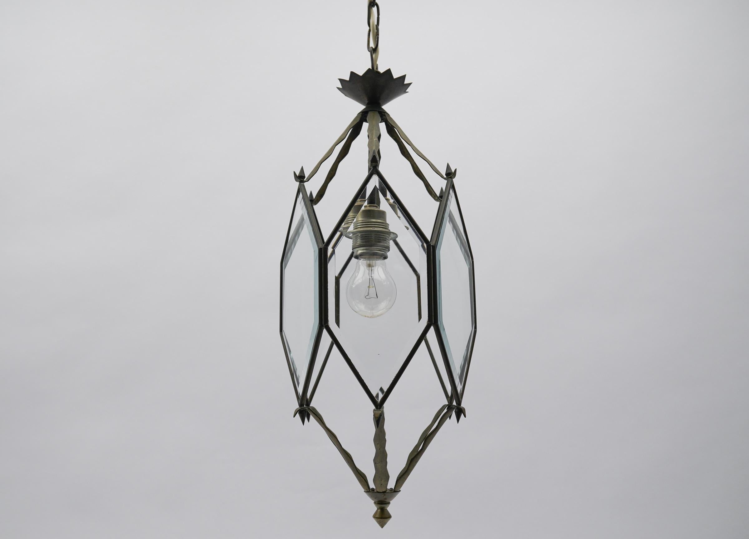 Lovely Adolf Loos Lobmeyr Style Light Beveled Glass and Brass, Austria For Sale 2