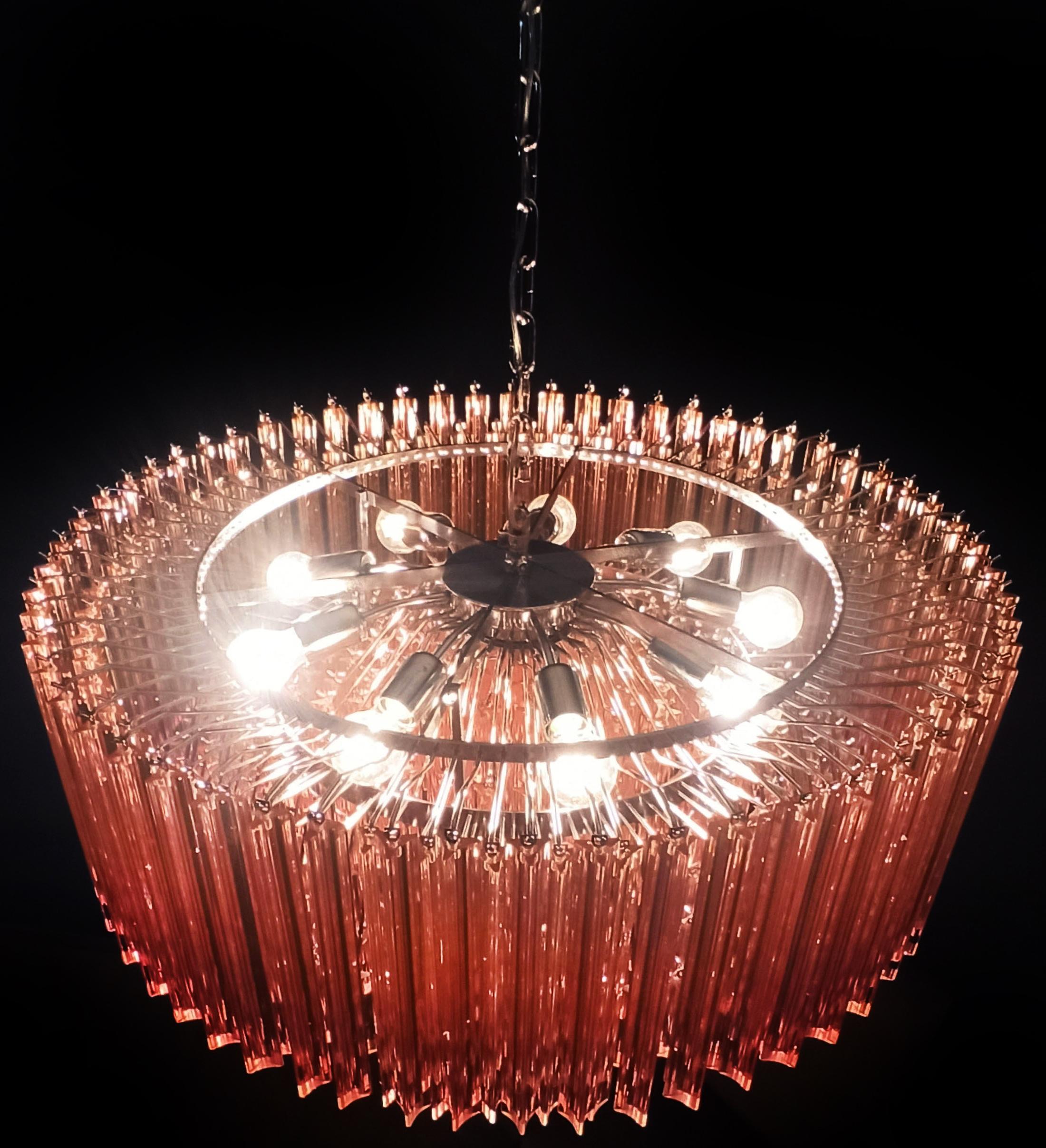 Mid-Century Modern Huge and Amazing Triedri Murano glass Chandelier, 391 Pink Prims Triedri For Sale