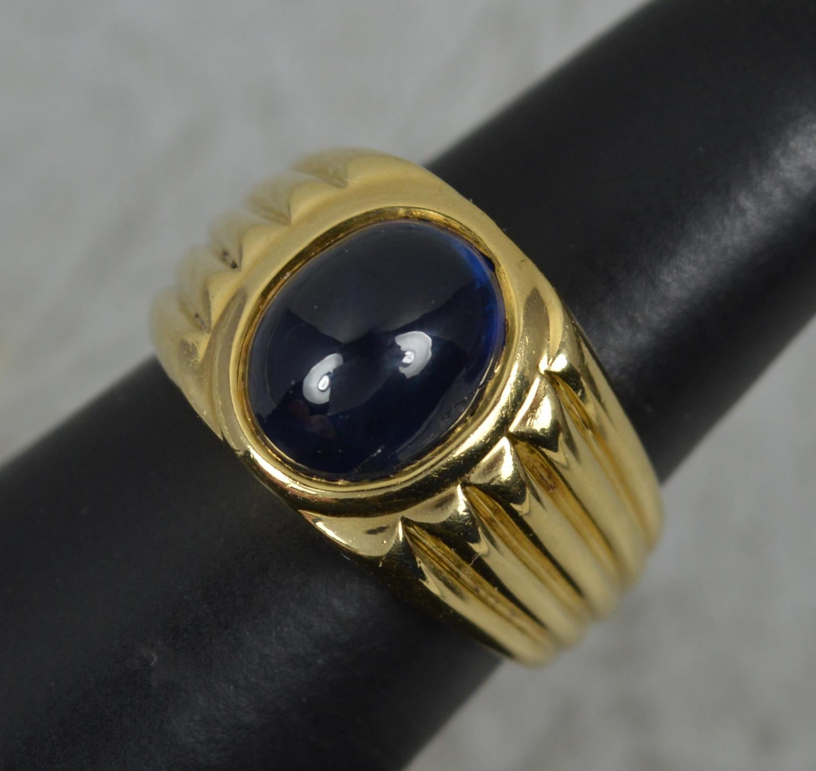 Huge and Heavy 18 Carat Yellow Gold and Sapphire Cabochon Solitaire Ring For Sale 8