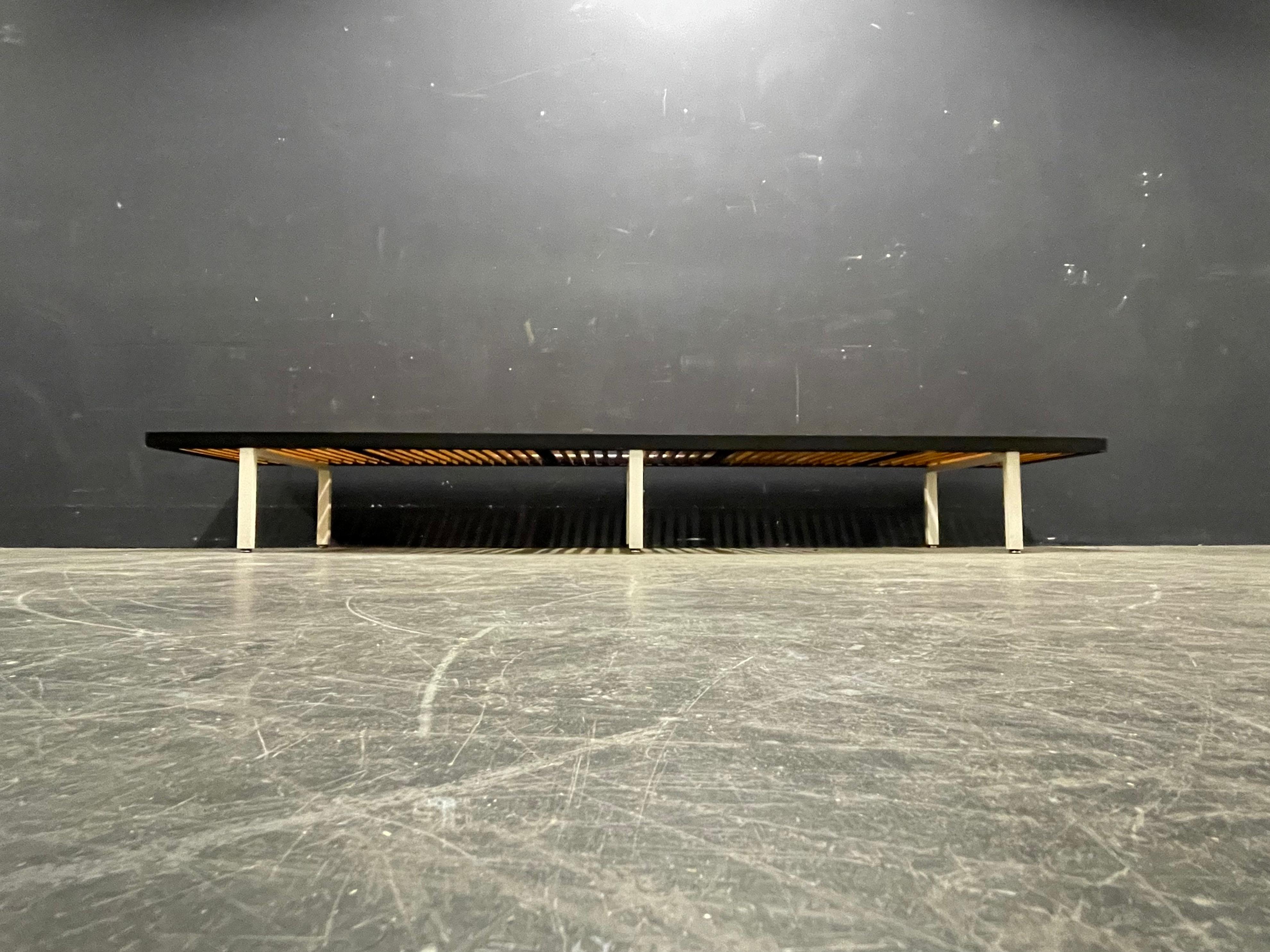 enorme y raro banco george nelson de 251 cm del modular group en Bastante bueno estado para la venta en Munich, DE