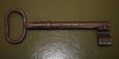 HUGE ANTIQUE ENGLiSH ARCHITECTURAL SALVAGE 17TH CENTURY DOOR LOCK 30CM LONG KEY