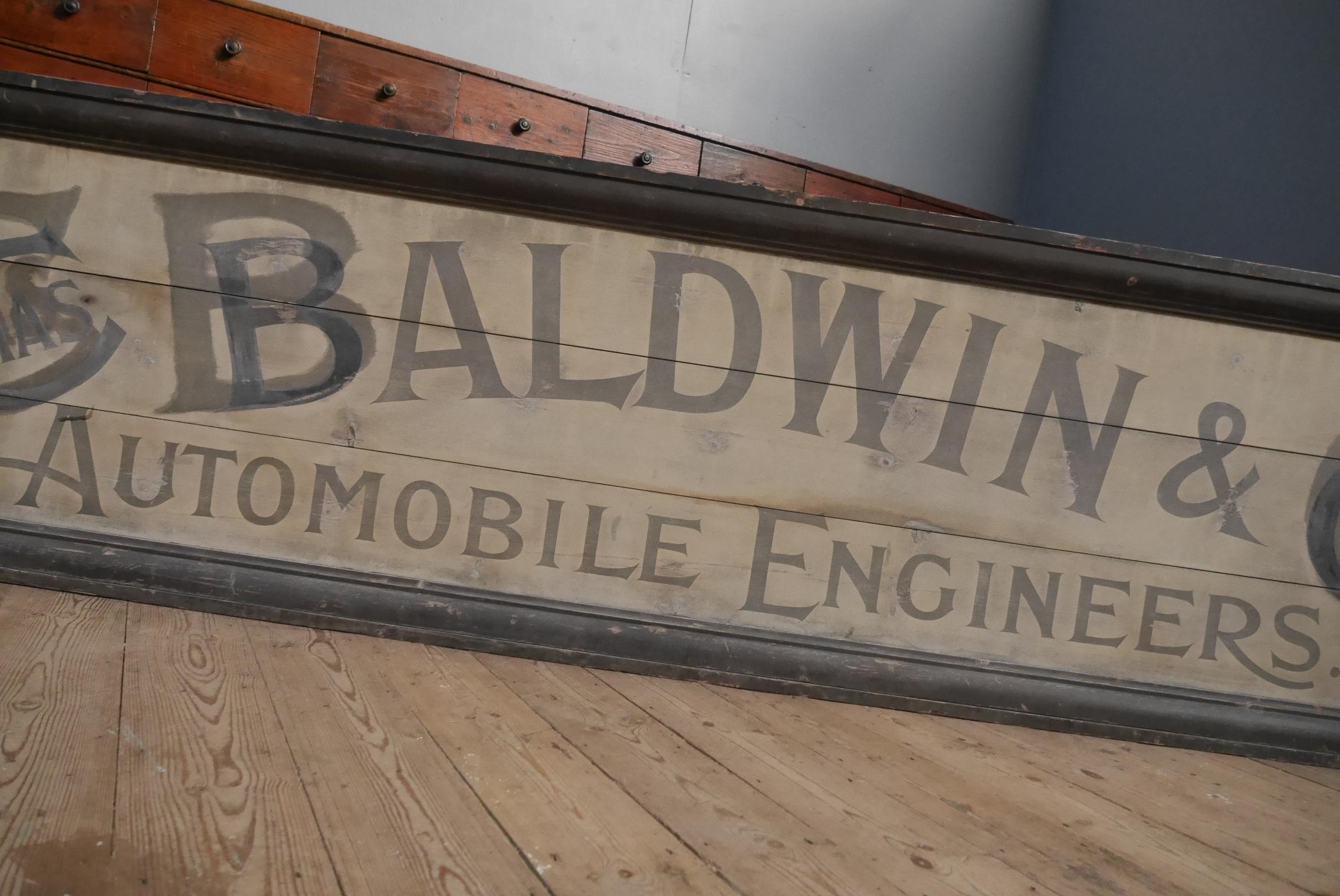 Großes antikes Garagen-Geschäftsschild – Chas Baldwin Automobile-Ingenieur (Kiefernholz) im Angebot