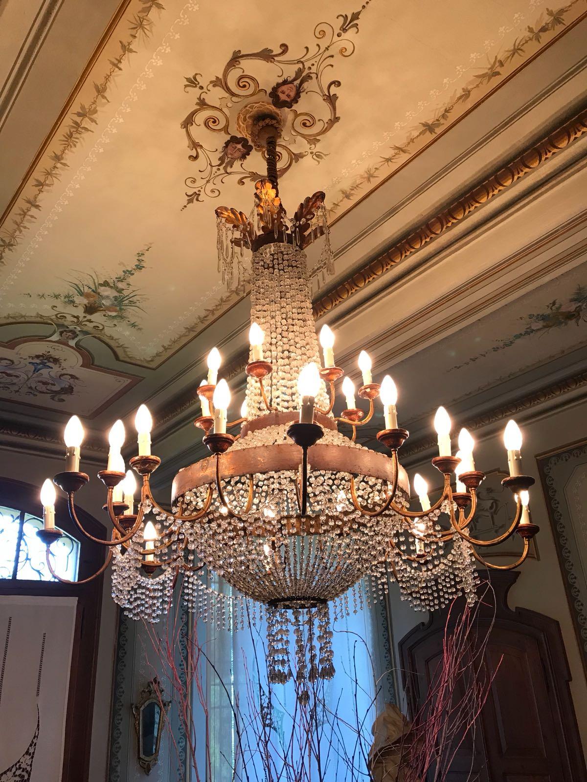 Italian Huge Antique Iron Baroque Style Chandelier with Crystals, Italy, 1910