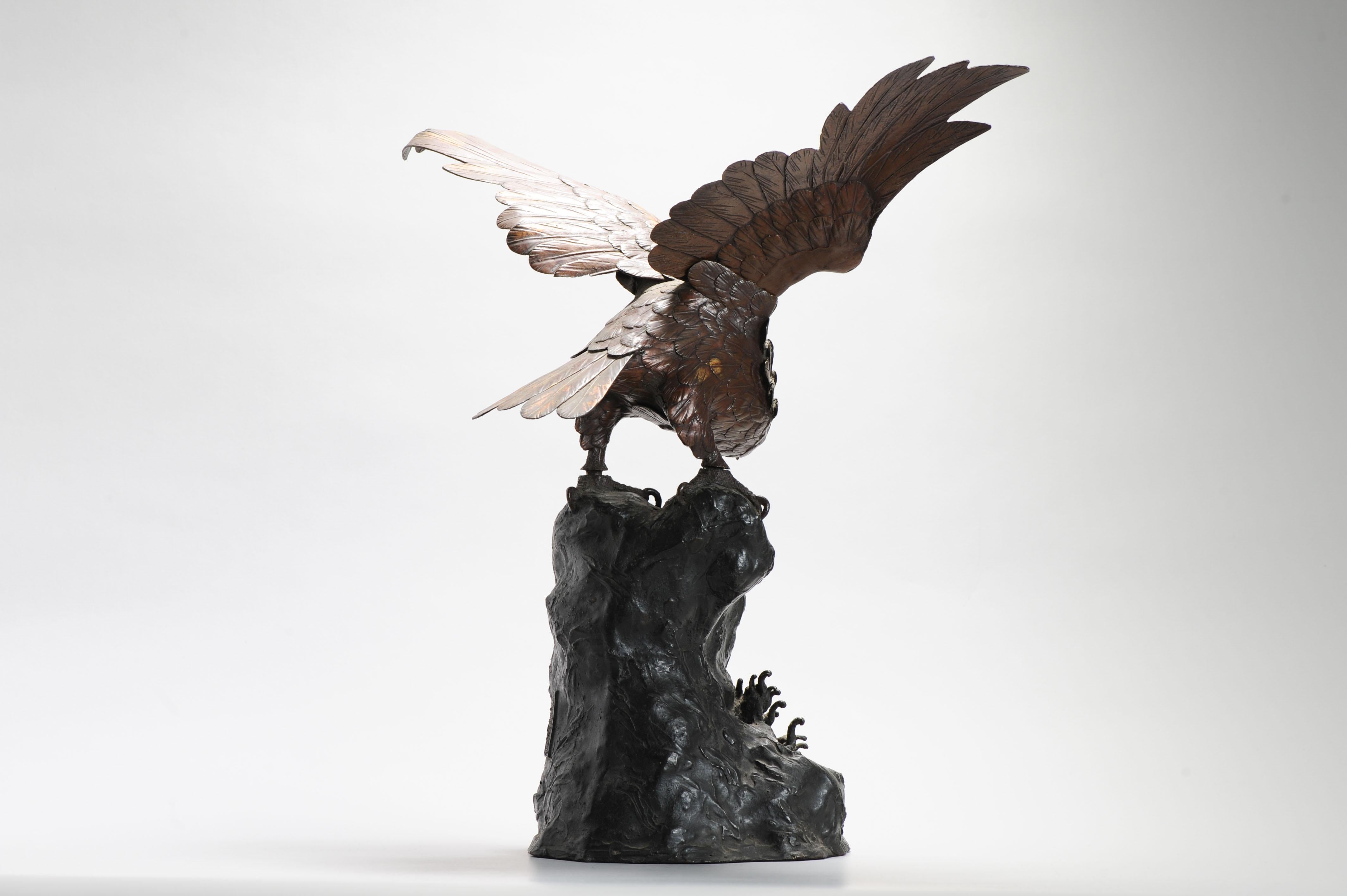 Huge Antique Meiji Japanese Bronze Bird of Prey On a Rock Gold Elements Marked For Sale 6