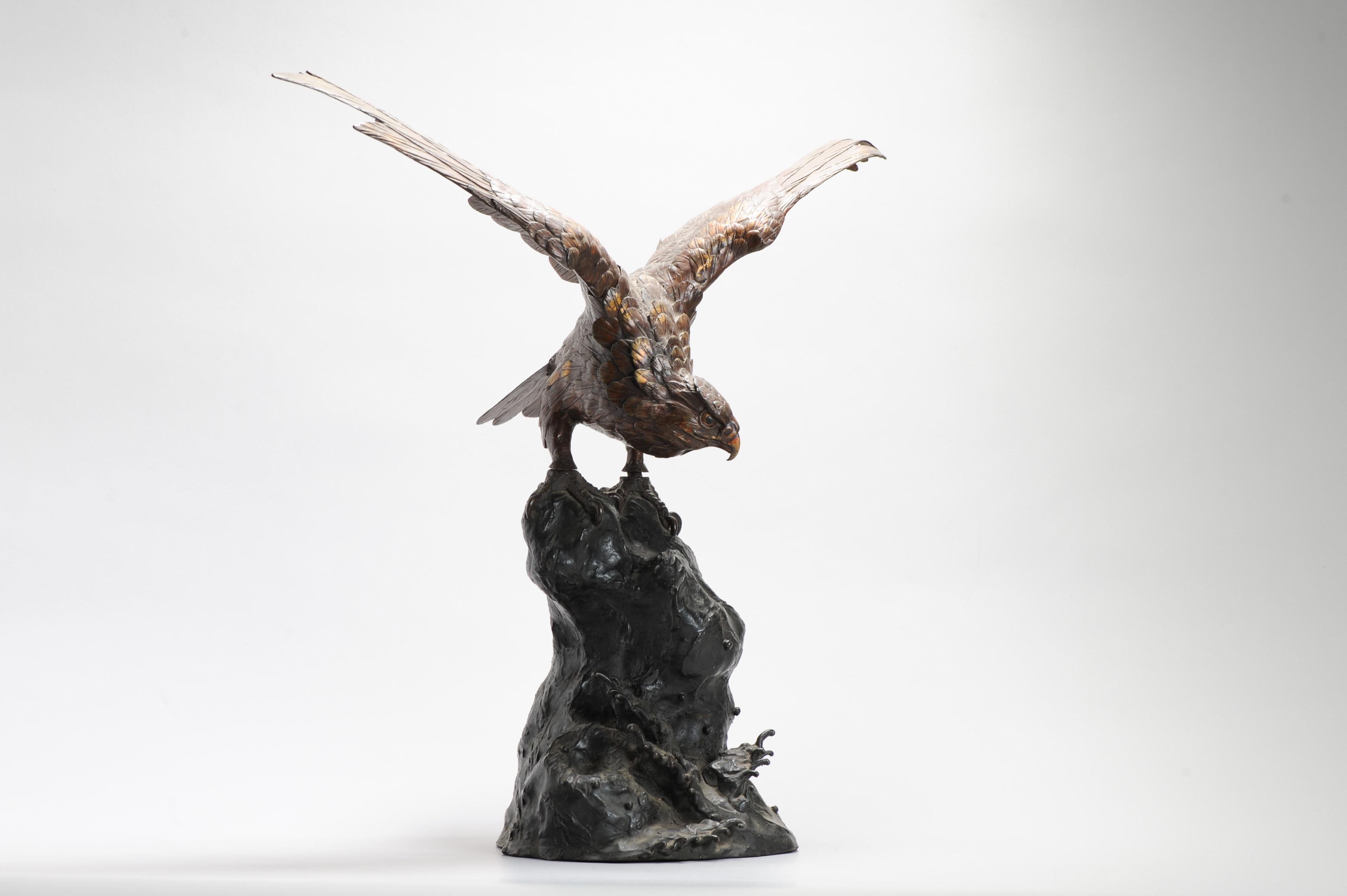 Huge Antique Meiji Japanese Bronze Bird of Prey On a Rock Gold Elements Marked For Sale 9