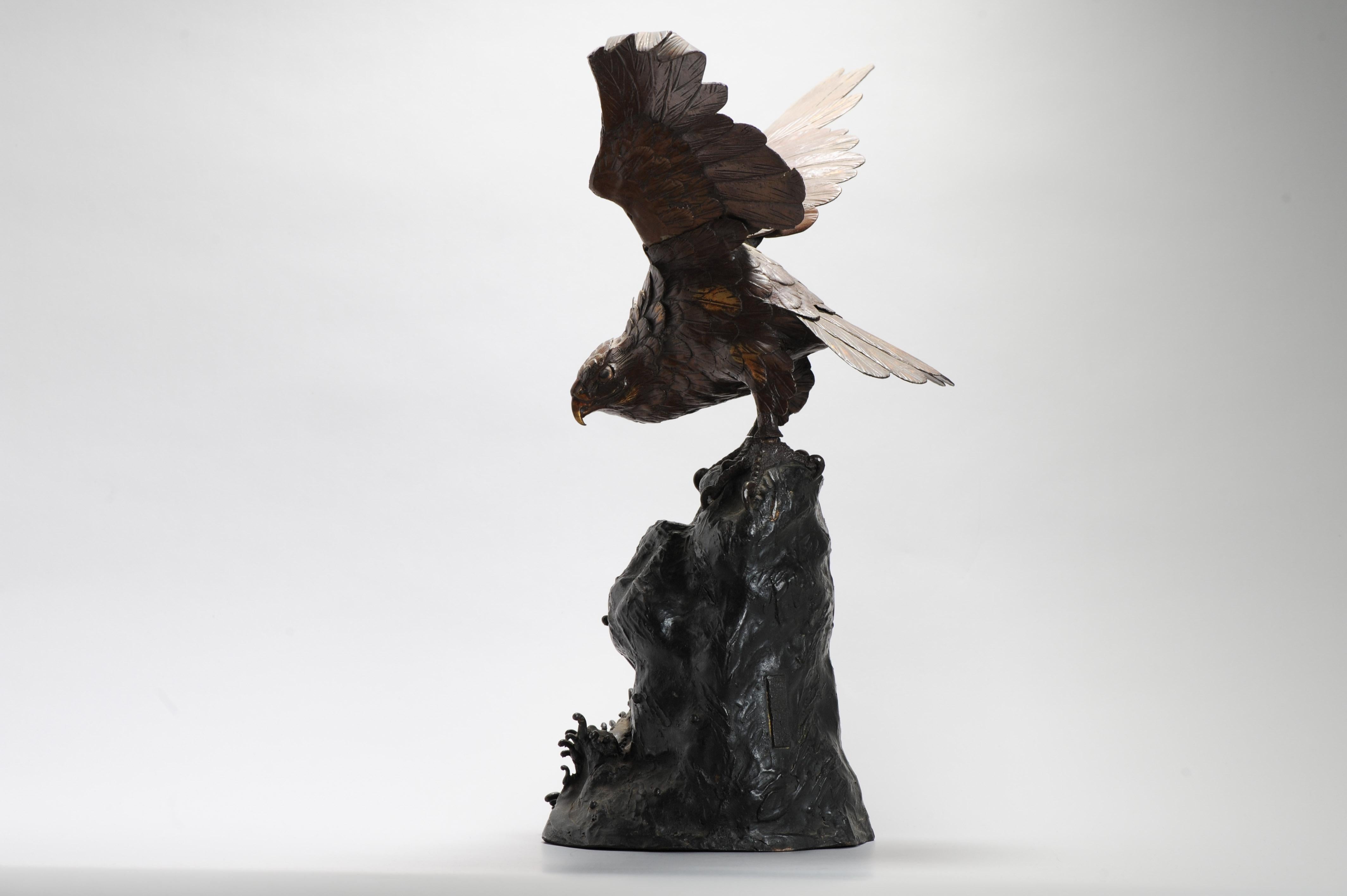 Huge Antique Meiji Japanese Bronze Bird of Prey On a Rock Gold Elements Marked For Sale 3