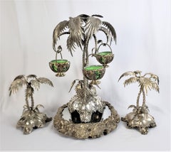 Très grand ensemble de centre de table en métal argenté ancien de style anglo-indien en forme de palmier figuratif