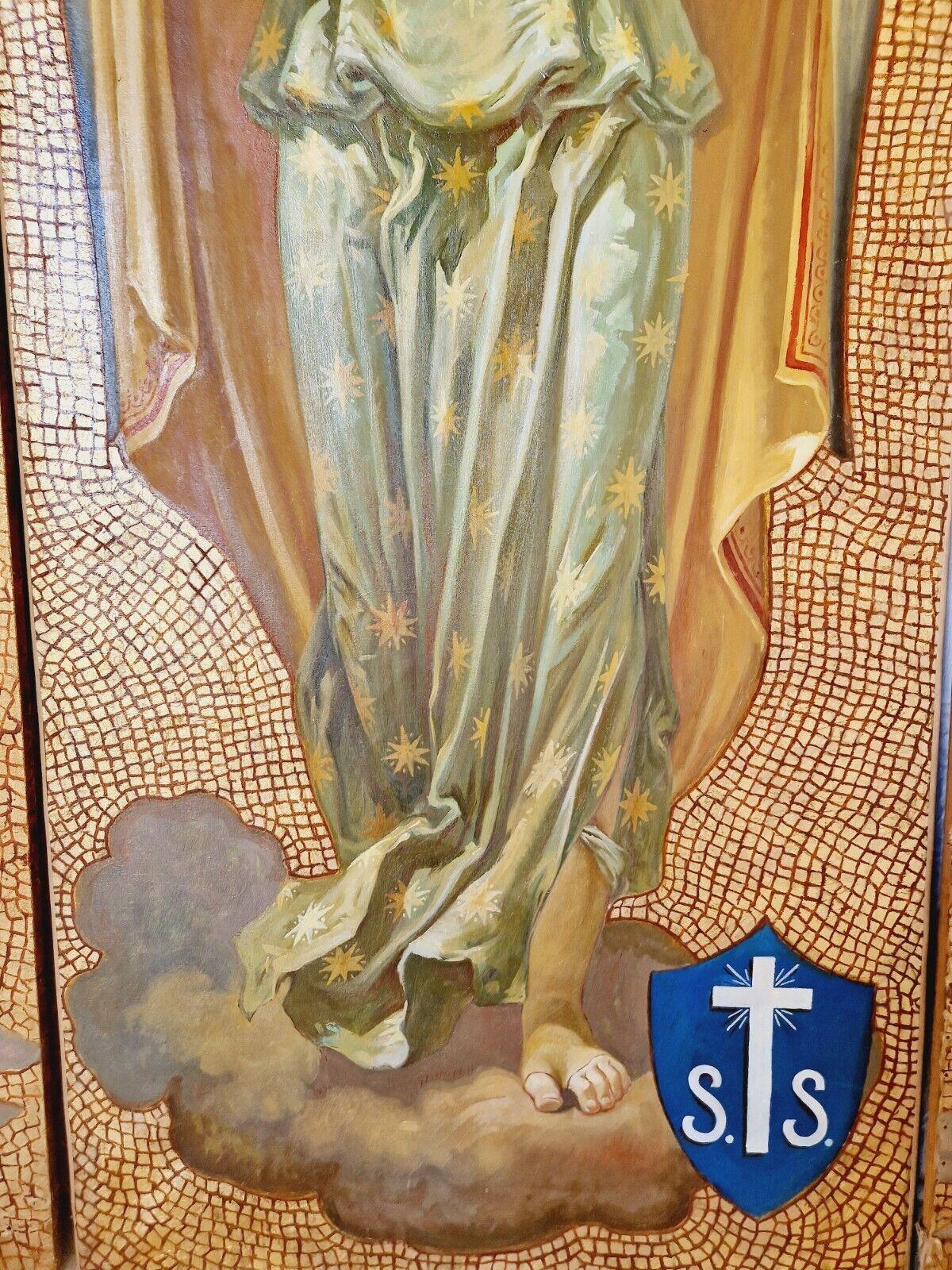 Bois Énorme triptyque antique de peintures à l'huile religieuses en vente
