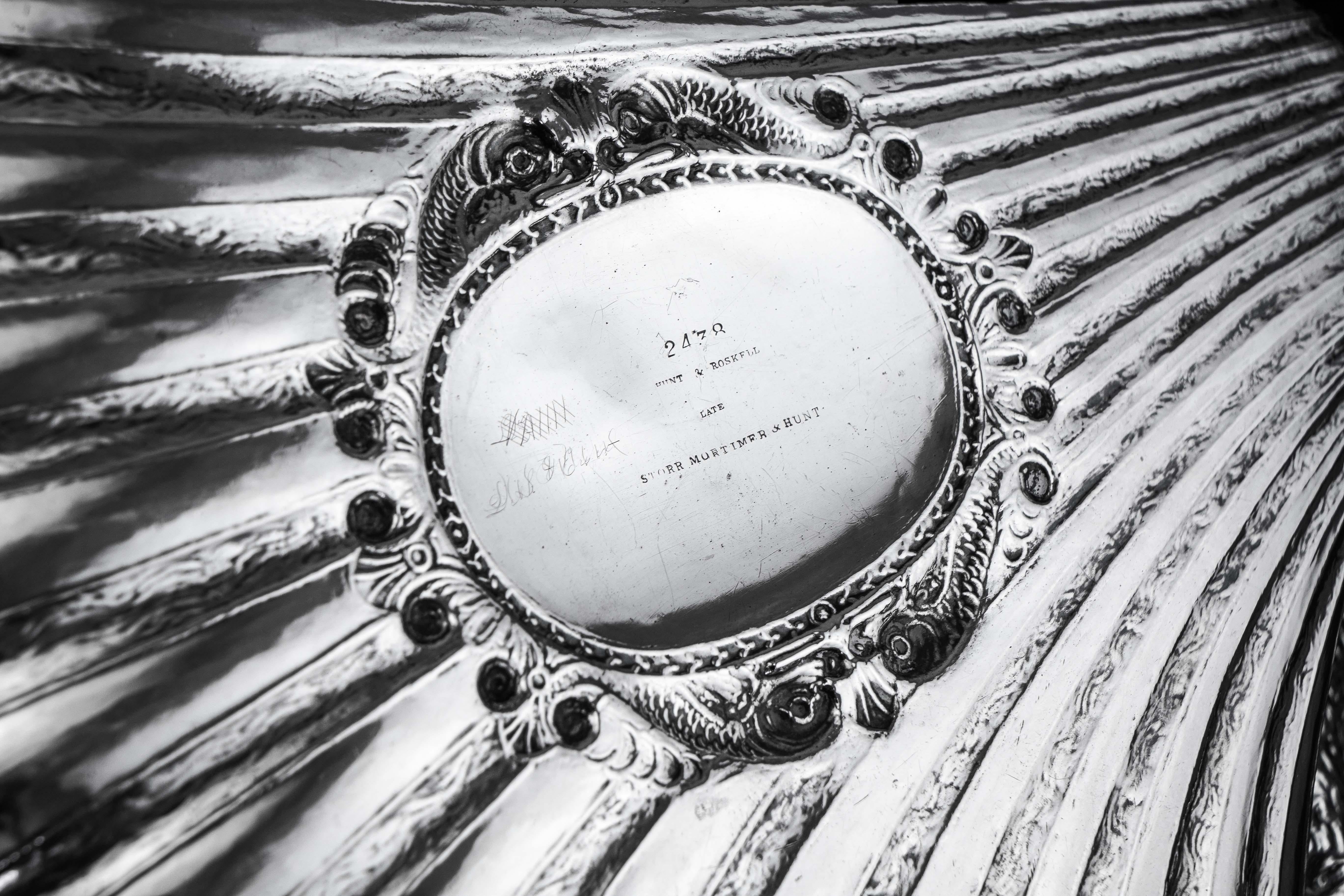 Superbe assiette / bol de 40cm+ en argent massif de l'époque victorienne, Hunt & Roskell en vente 10