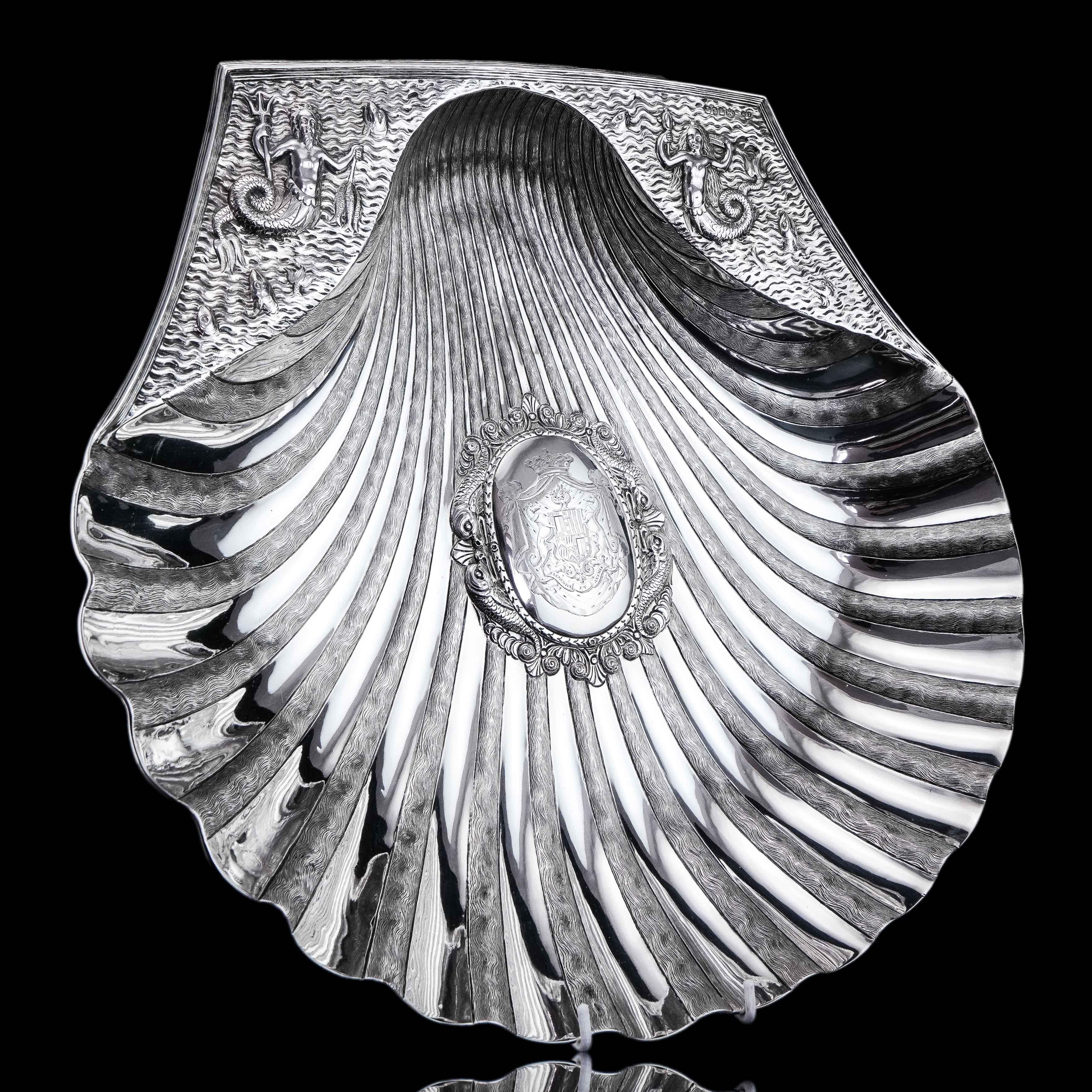 Argent sterling Superbe assiette / bol de 40cm+ en argent massif de l'époque victorienne, Hunt & Roskell en vente