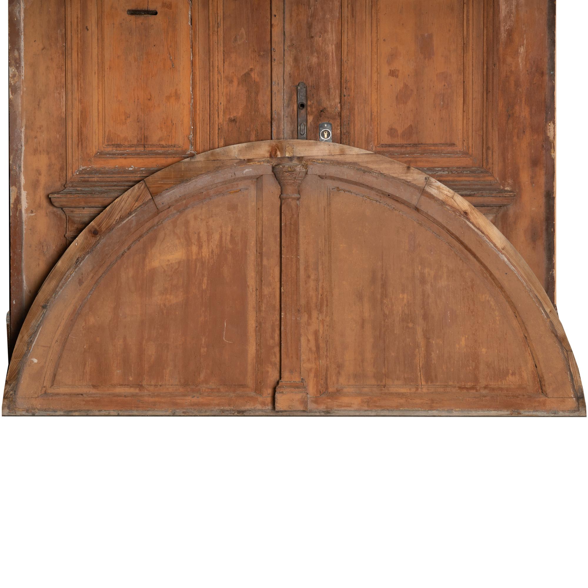 Huge Architectural Salvaged Doors With Arched Transom, Hungary circa 1840-60 In Good Condition In Round Top, TX