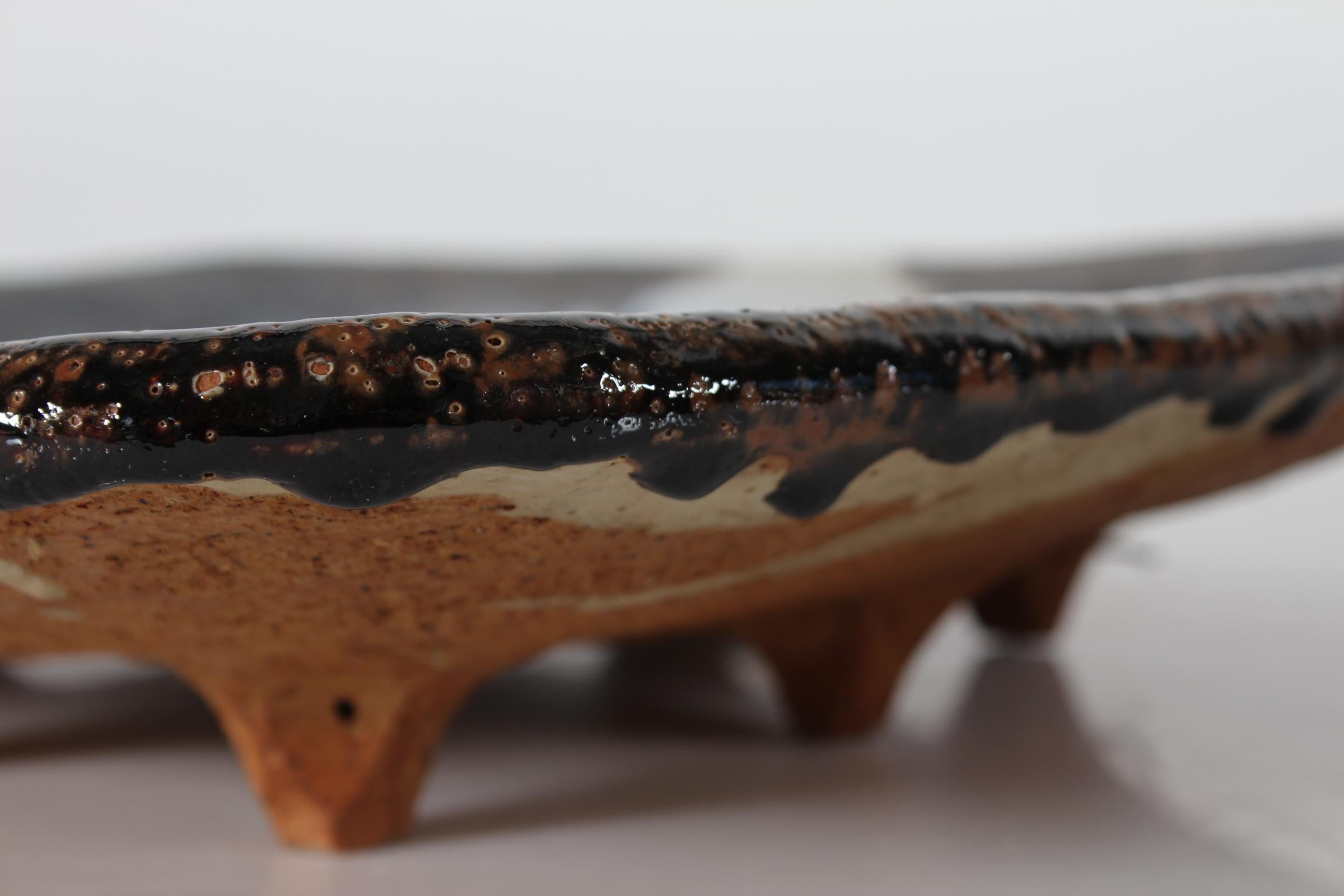 Late 20th Century Huge Arne Ranslet Expressive Rustic Ceramic Bowl Abstract Motif Denmark 1970s For Sale