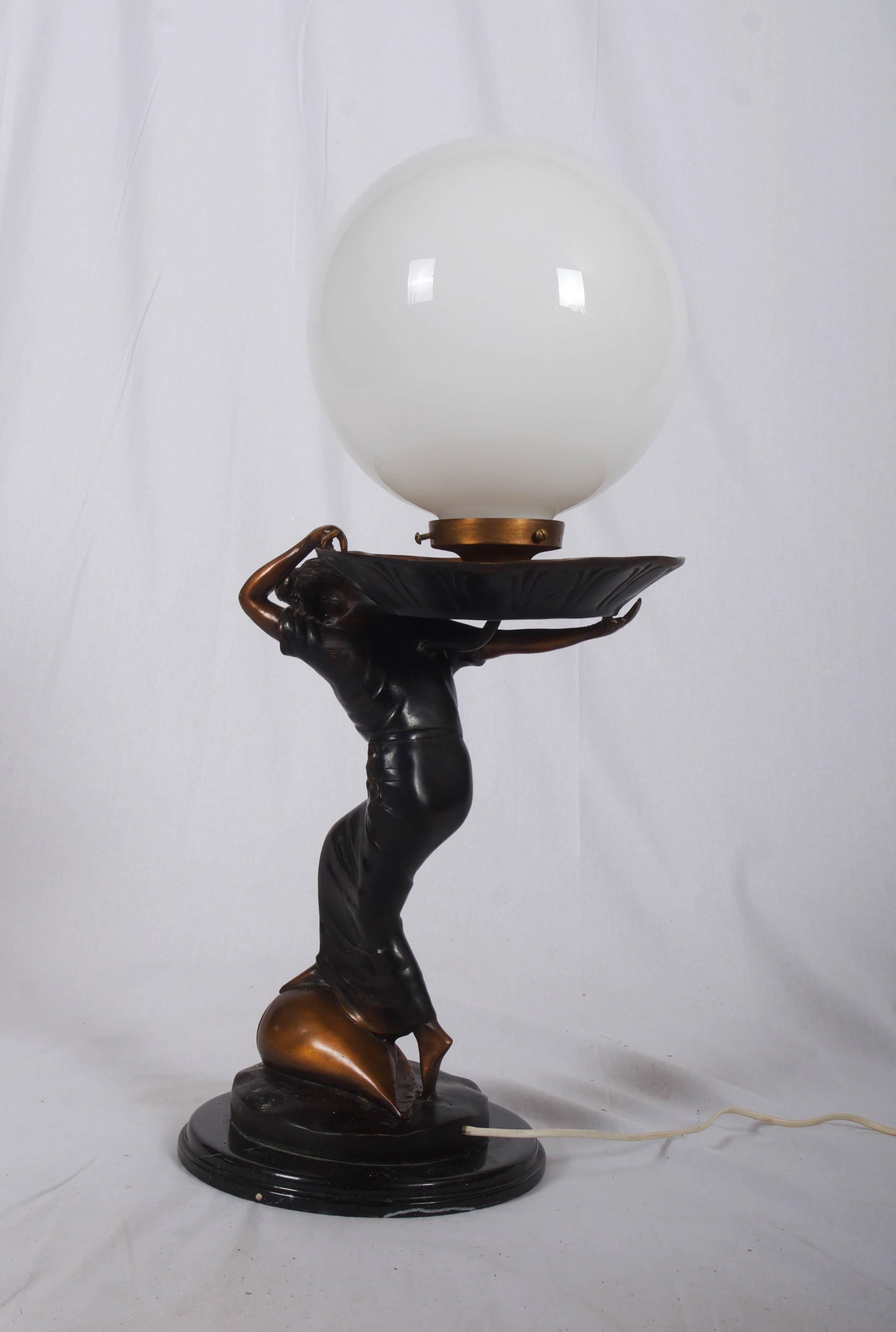 Huge Art Deco Table Lamp For Sale 1