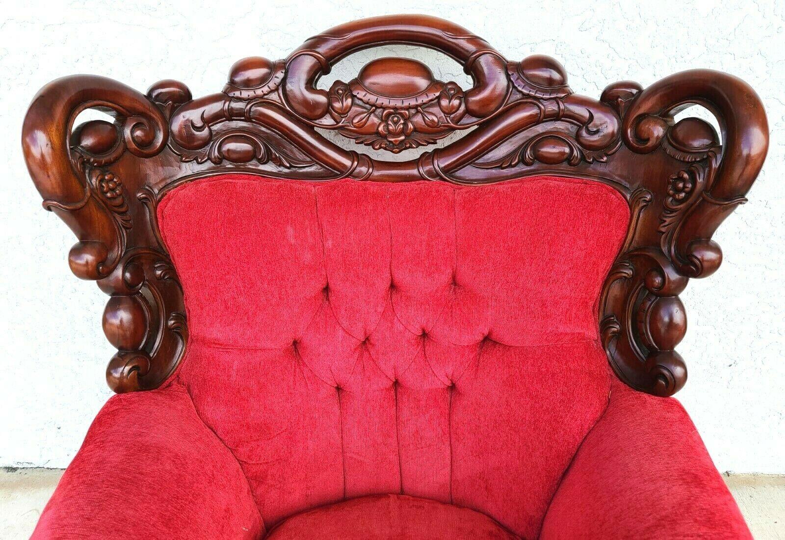 Coton Grand fauteuil en bois de rose sculpté de style chinoiserie asiatique en vente