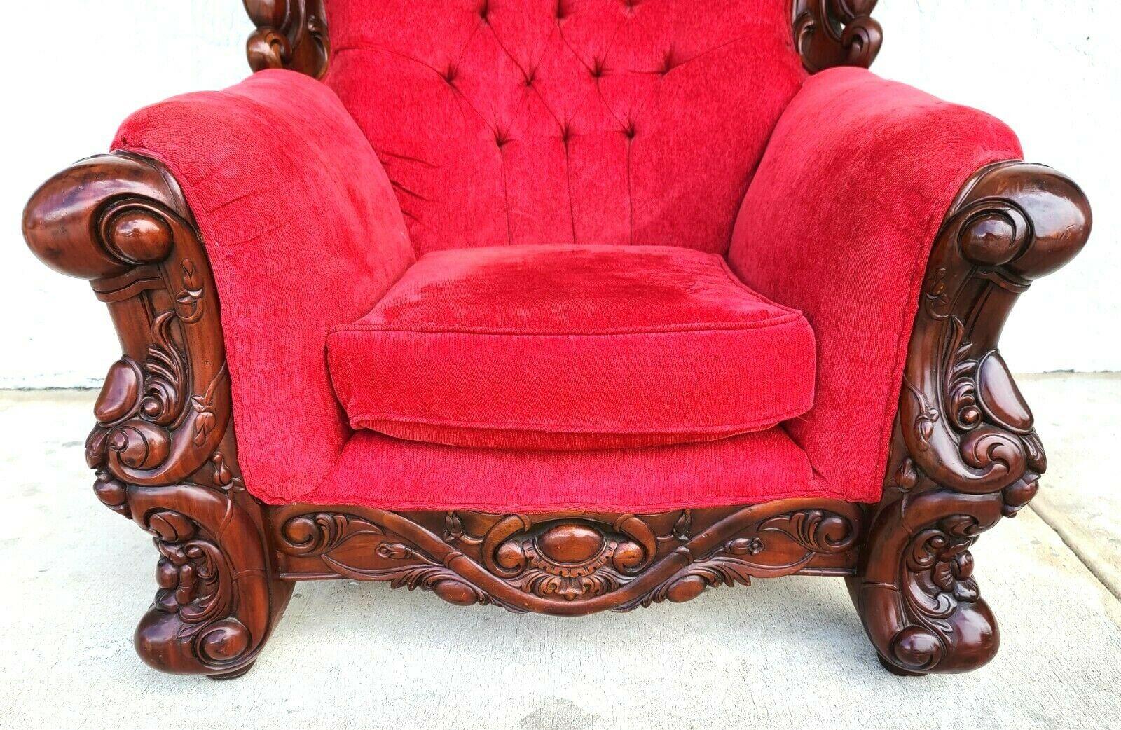 Grand fauteuil en bois de rose sculpté de style chinoiserie asiatique en vente 1