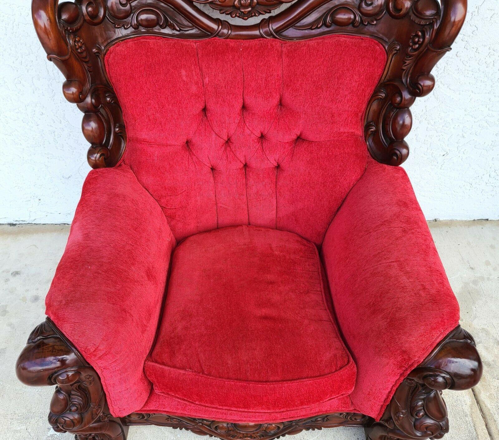 Grand fauteuil en bois de rose sculpté de style chinoiserie asiatique en vente 2