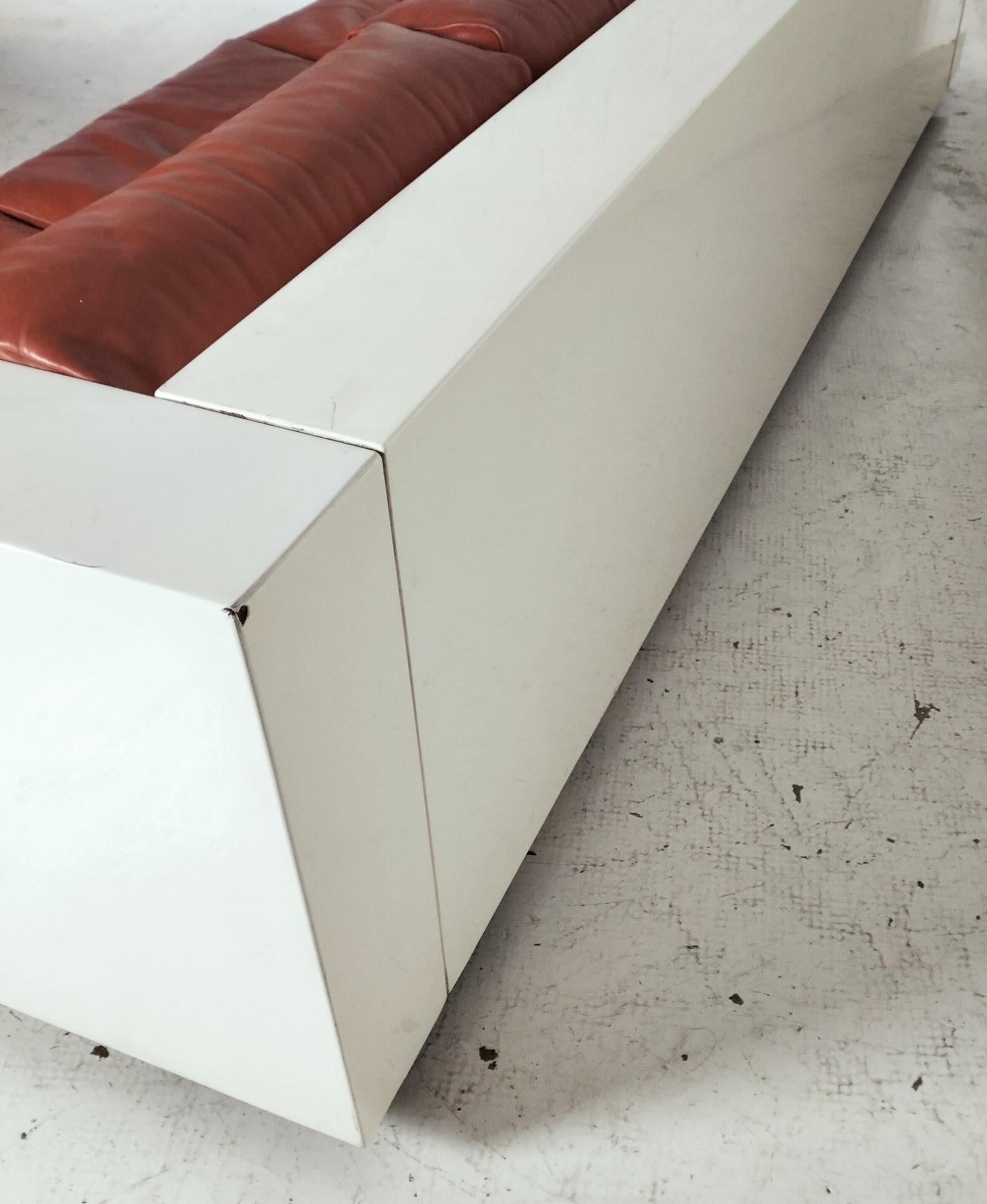 Huge “Saratoga” 4 seater sofa by Massimo and Lella Vignelli for Poltronova 60s 5