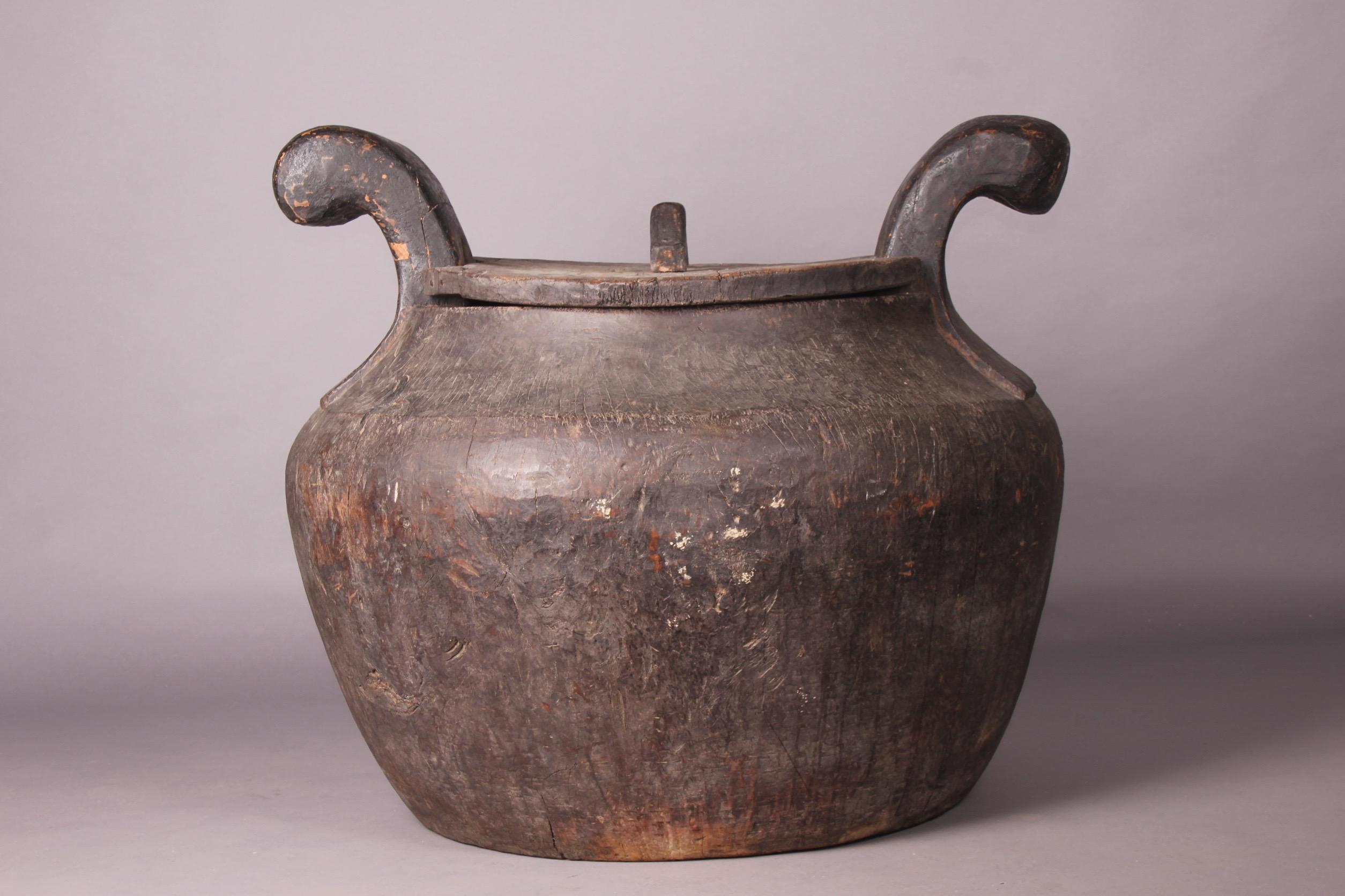 Exceptional rice container of the batak ethnic group.