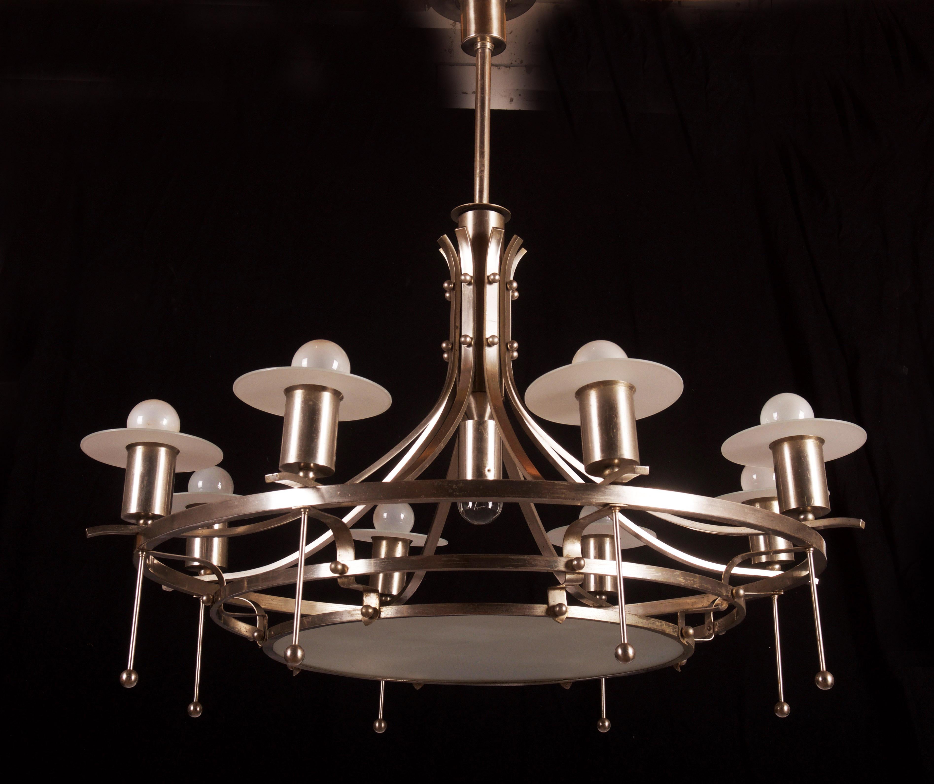 Grand lustre Bauhaus d'Emil Fahrenkamp en vente 11