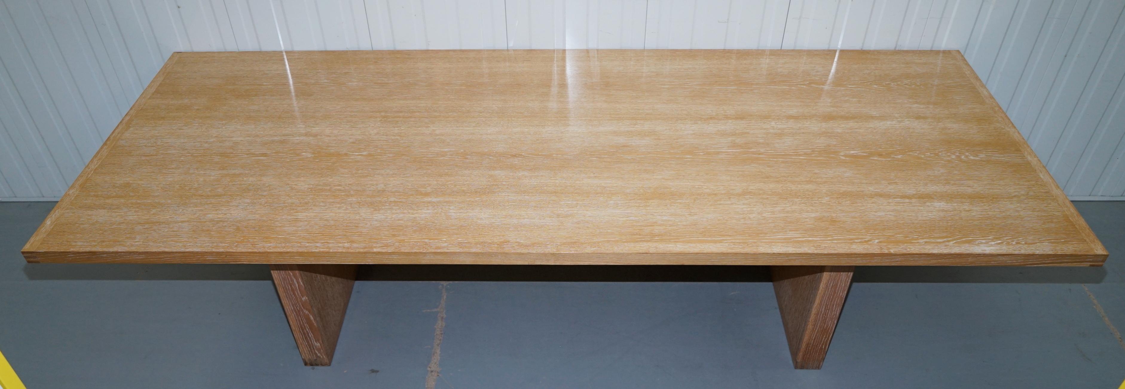 We are delighted to offer for sale this lovely handmade in Italy B&B Italia Simposio dining table designed by the marvellous Antonio Citterio RRP £5500

The table is in pretty much retail new condition apart from one chip in the left corner as
