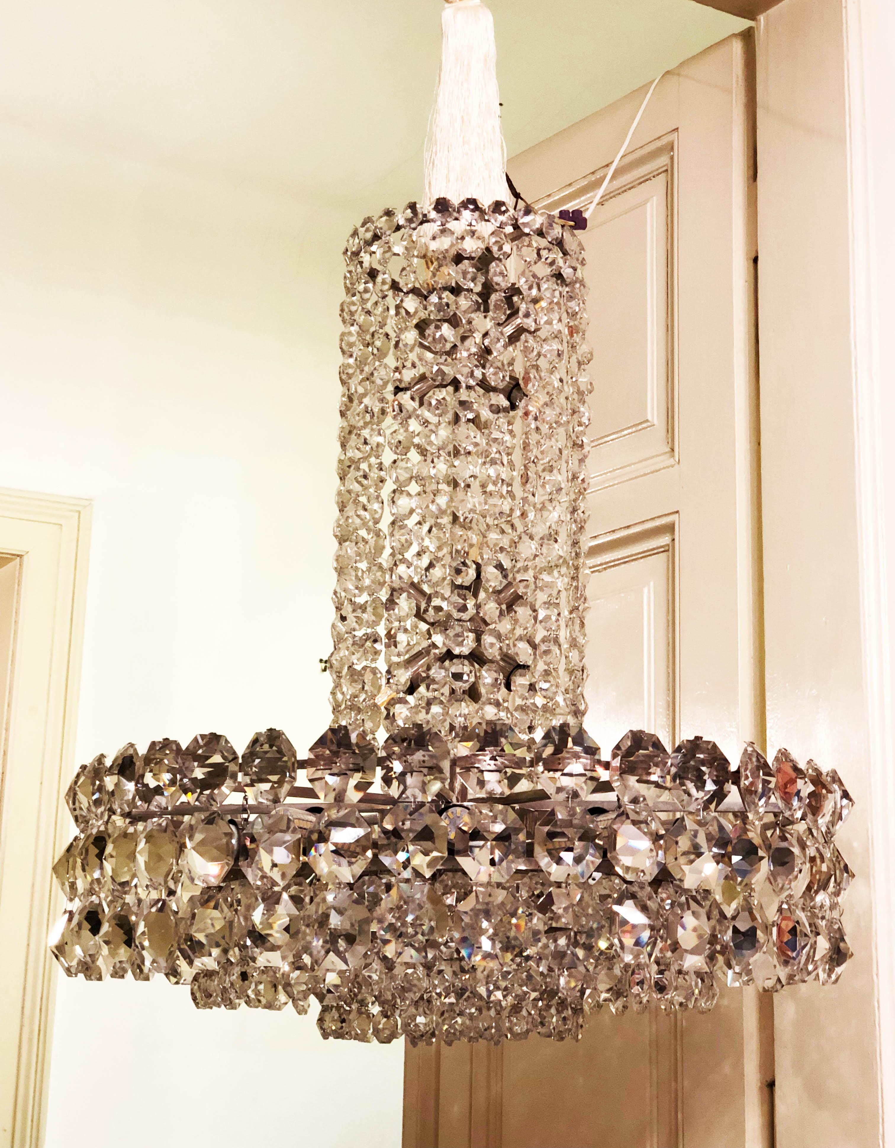 Brass Huge Beautiful Crystal Chandelier by Bakalowits & Söhne Vienna, 1960s For Sale
