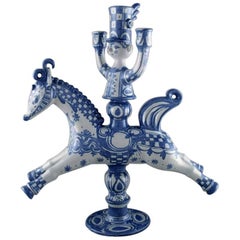 Énorme figure de Bjorn Wiinblad provenant de la Maison bleue:: Cavalier à cheval sur chandelier