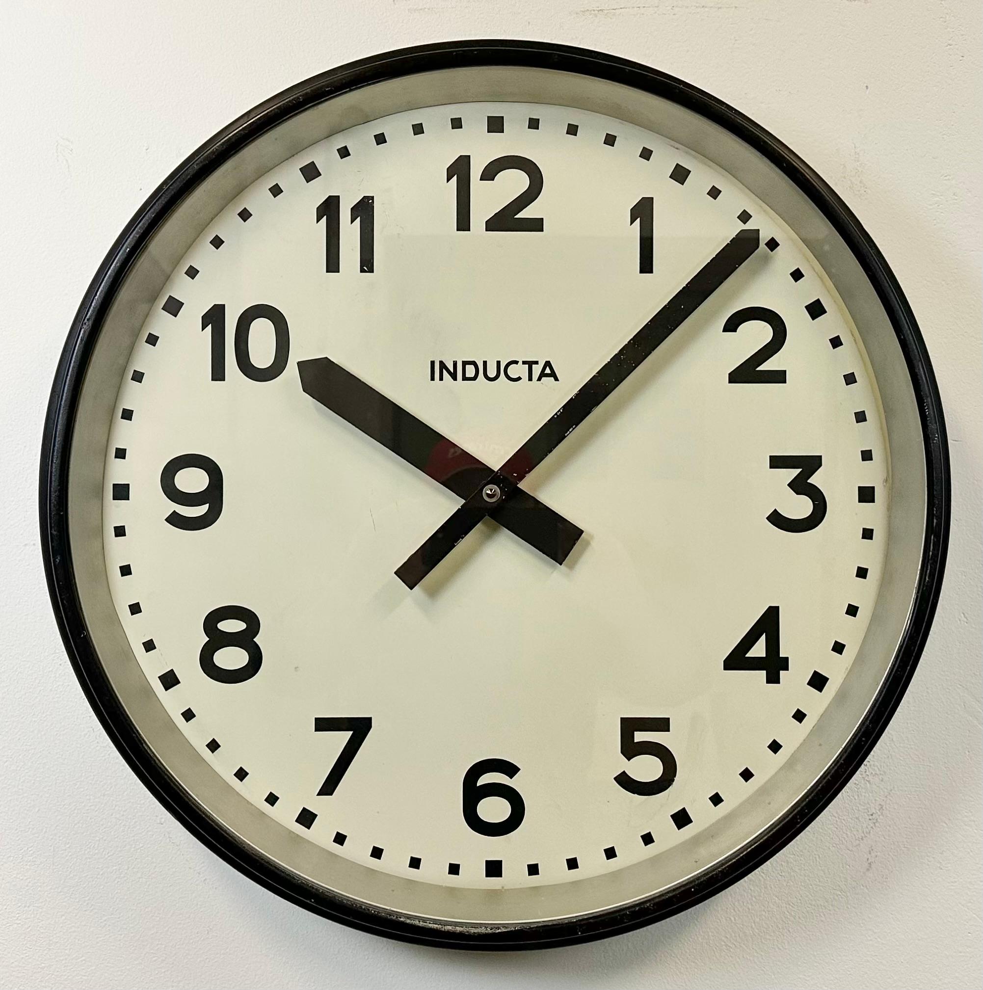 inducta clock