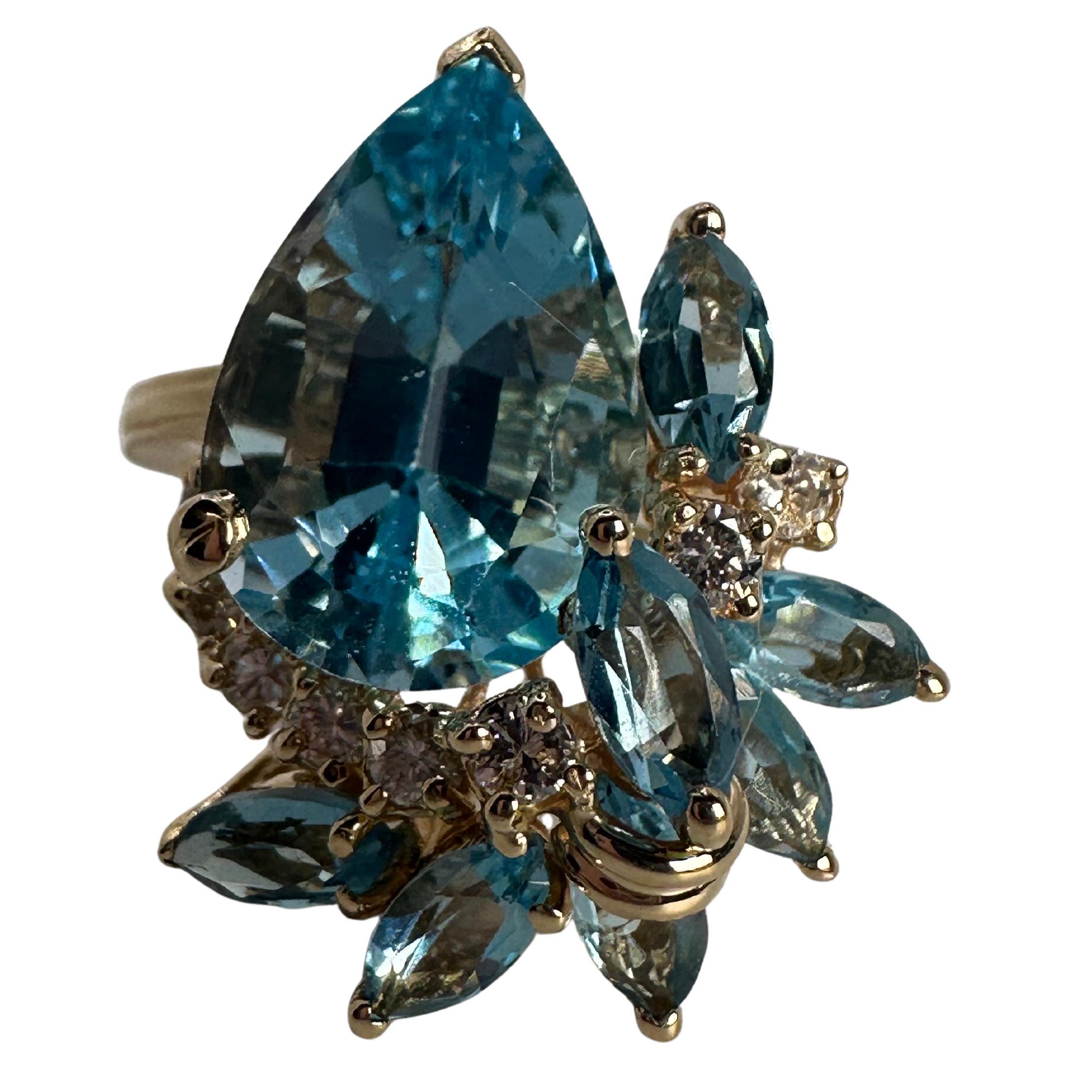 HUGE Blue topaz cocktail ring 14KT gold 8.66 gr