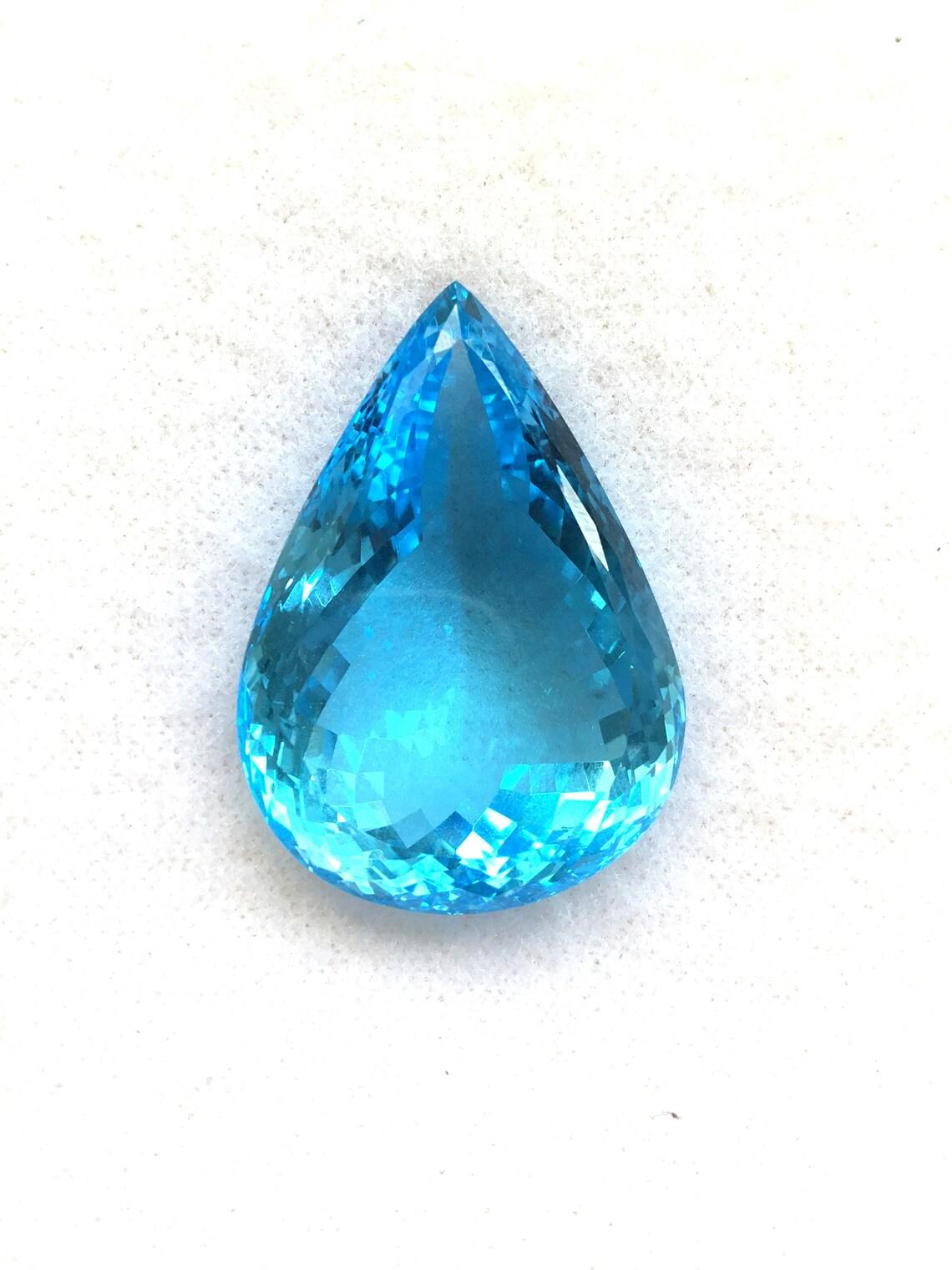 Huge Blue Topaz Pear Cut Stone Natural Loose Gemstone 115.50 Cts In New Condition For Sale In Jaipur, RJ