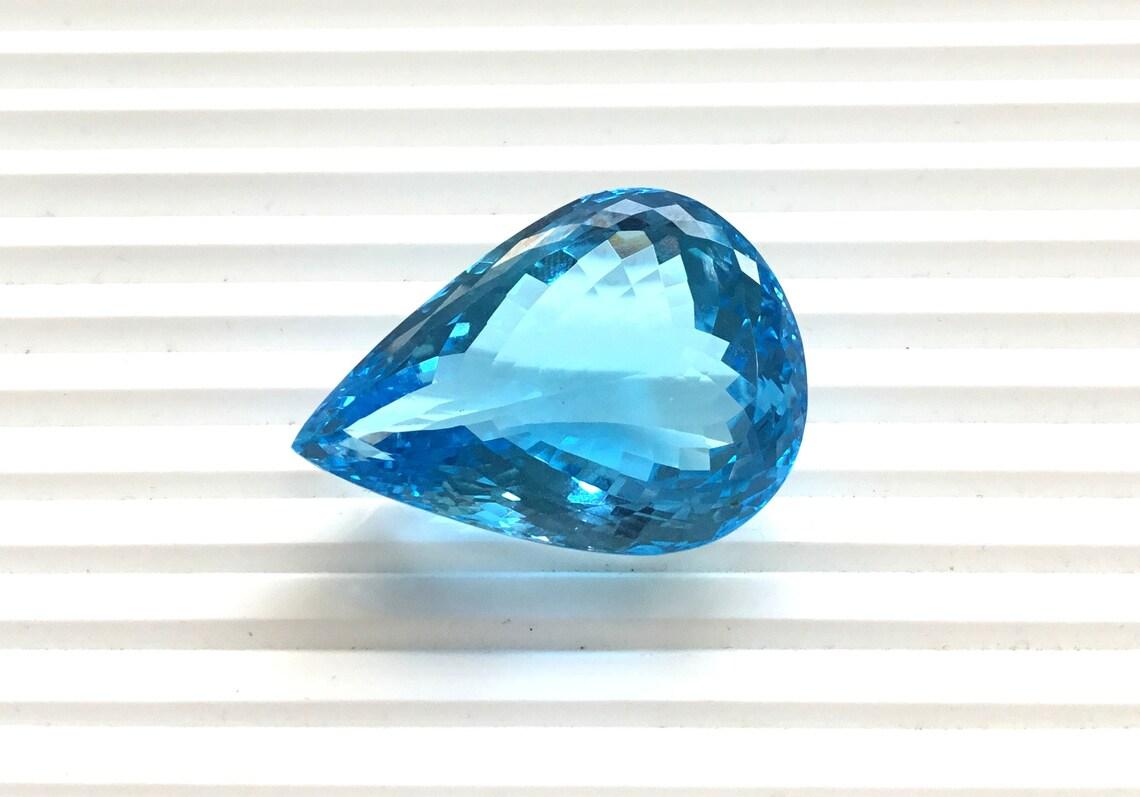 Women's or Men's Huge Blue Topaz Pear Cut Stone Natural Loose Gemstone 115.50 Cts For Sale