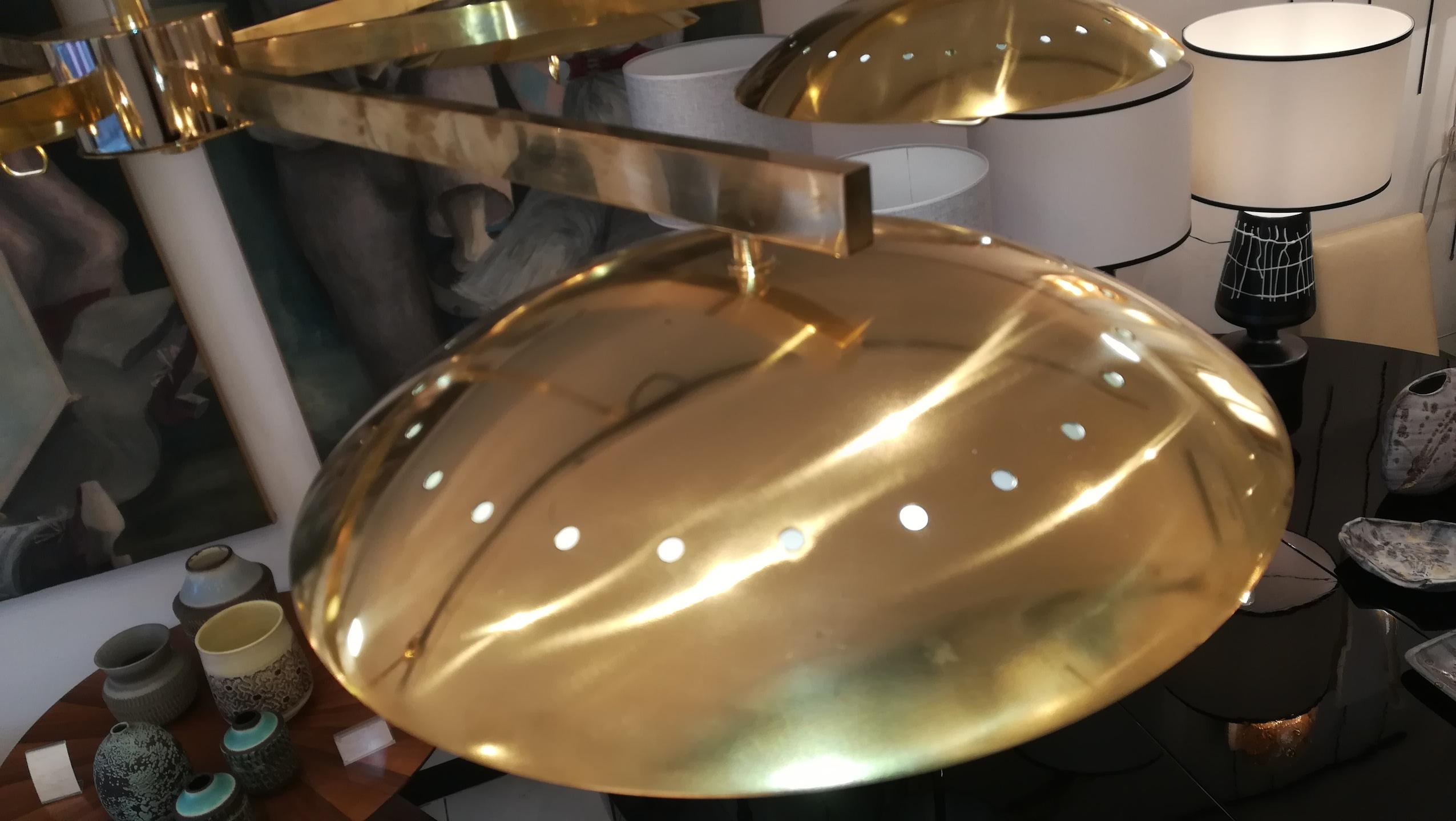 Huge Brass and Glass Chandelier (21. Jahrhundert und zeitgenössisch)