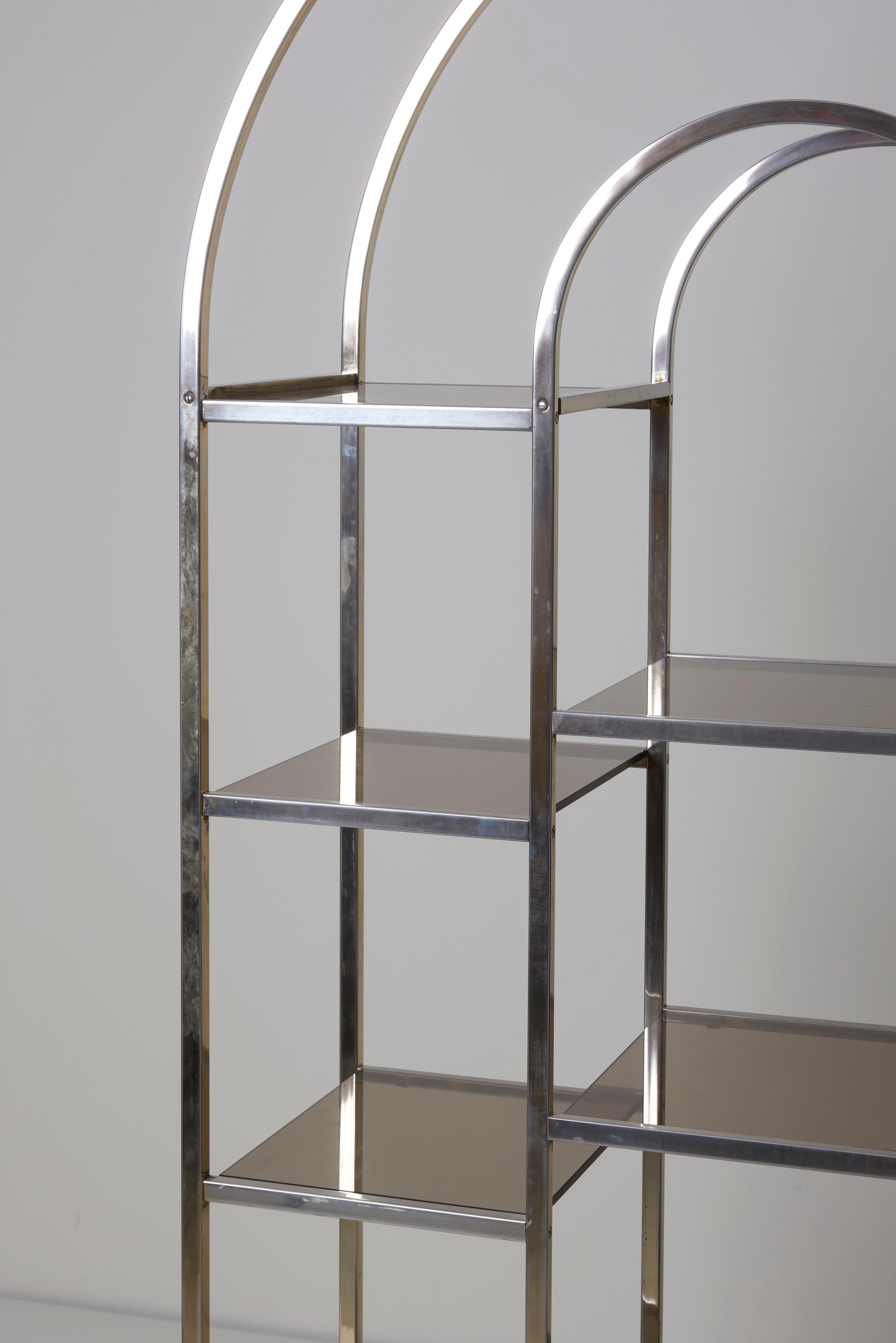 Huge Brass and Tinted Glass Bookshelf or Étagère by Romeo Rega In Good Condition In Berlin, BE
