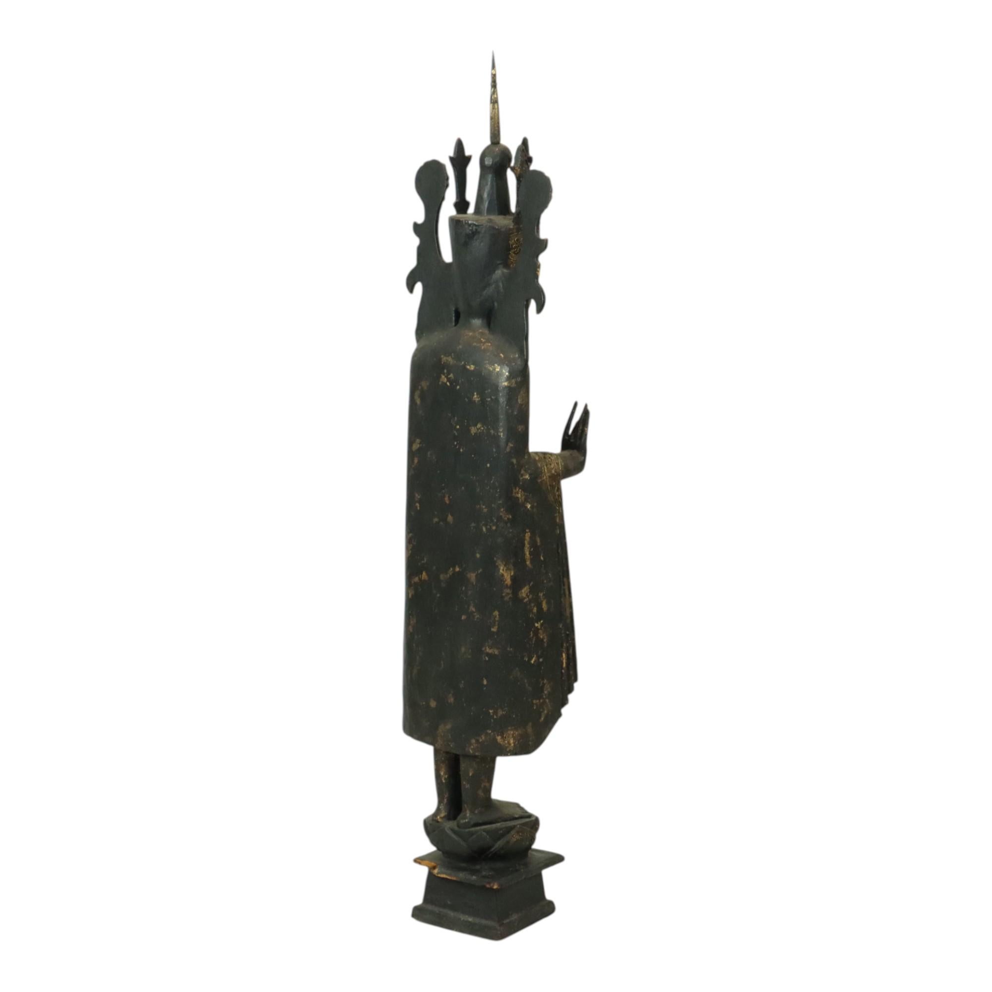 Enorme Buda Estatua de Madera Dorada Birmania Envejecida 135cm Dorado en venta