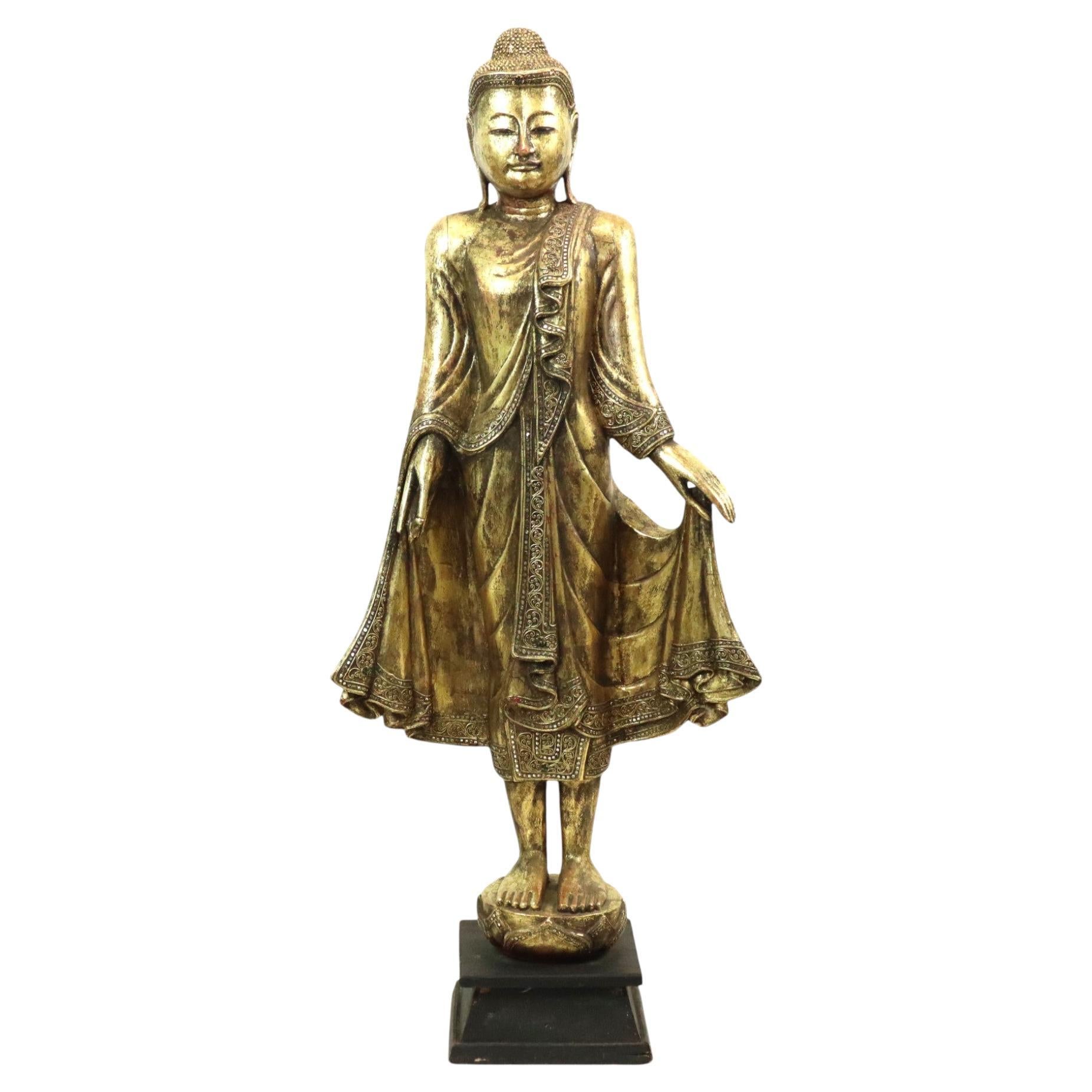 Grande statue de Bouddha Mandalay de Birmanie 140 cm en bois doré