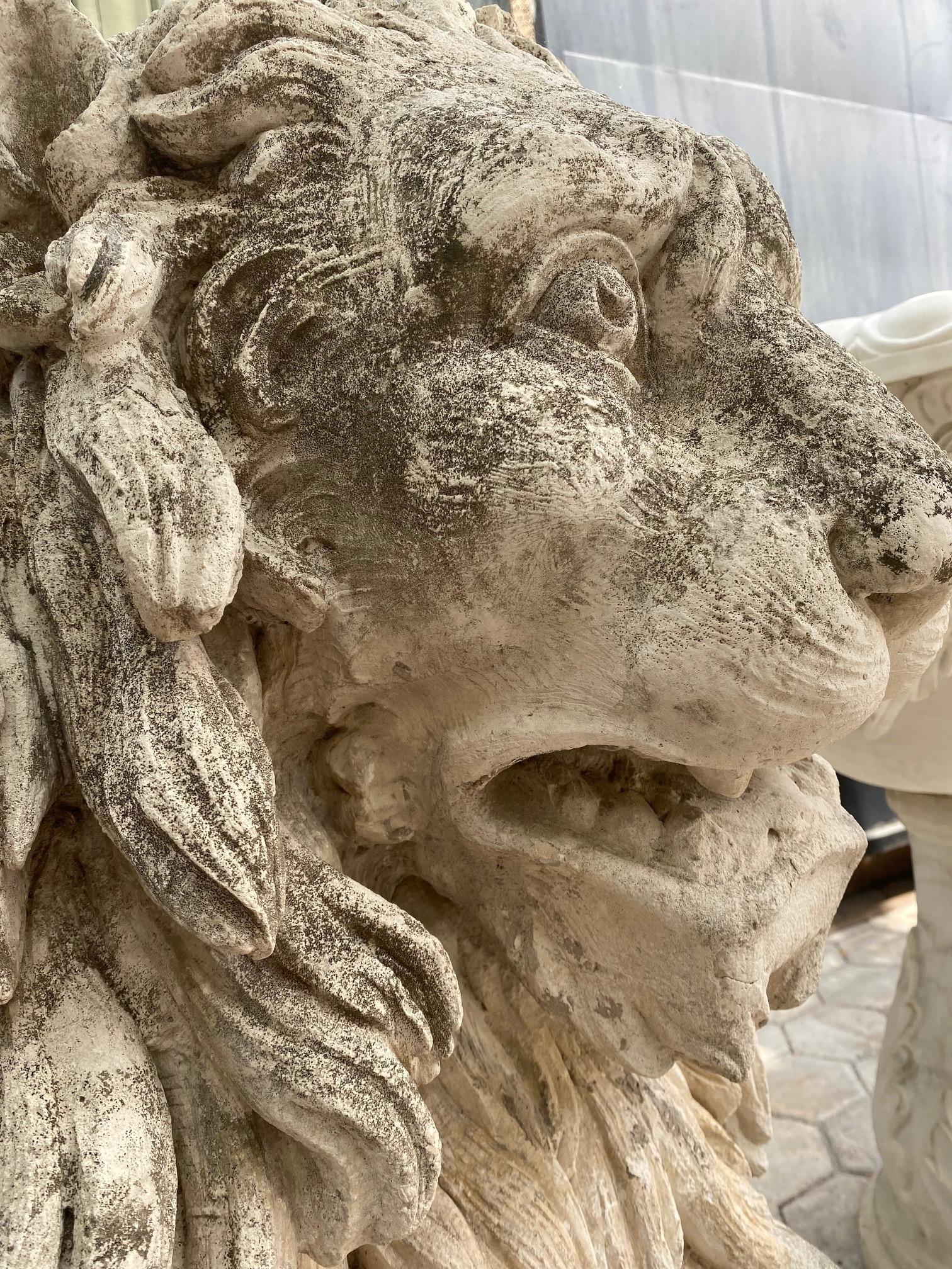 Grande sculpture de statue de jardin avec grand chat royal et lion en vente 4