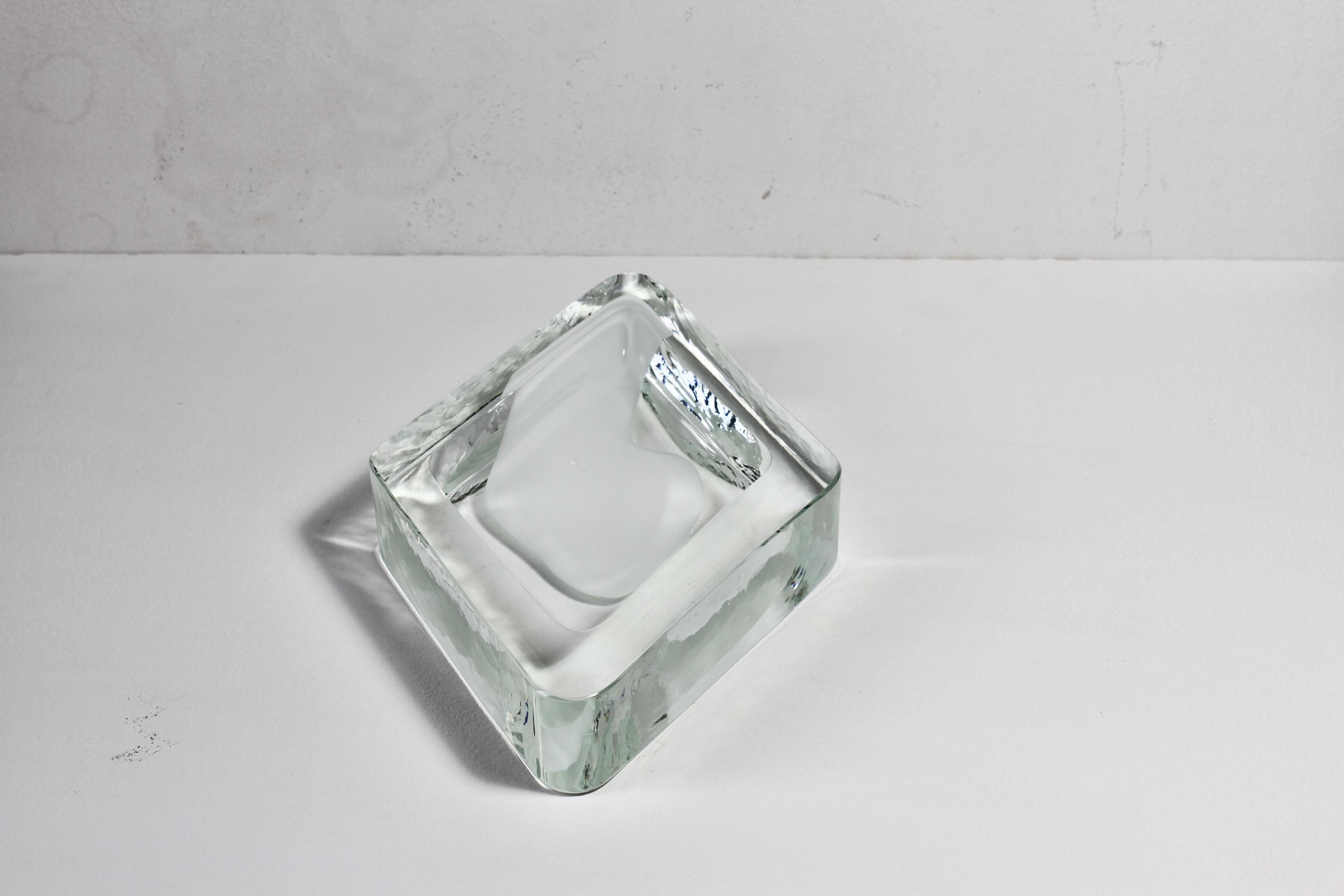 20th Century Huge Cenedese Italian Rhombus White and Clear Murano Glass Bowl, Dish, Ashtray For Sale