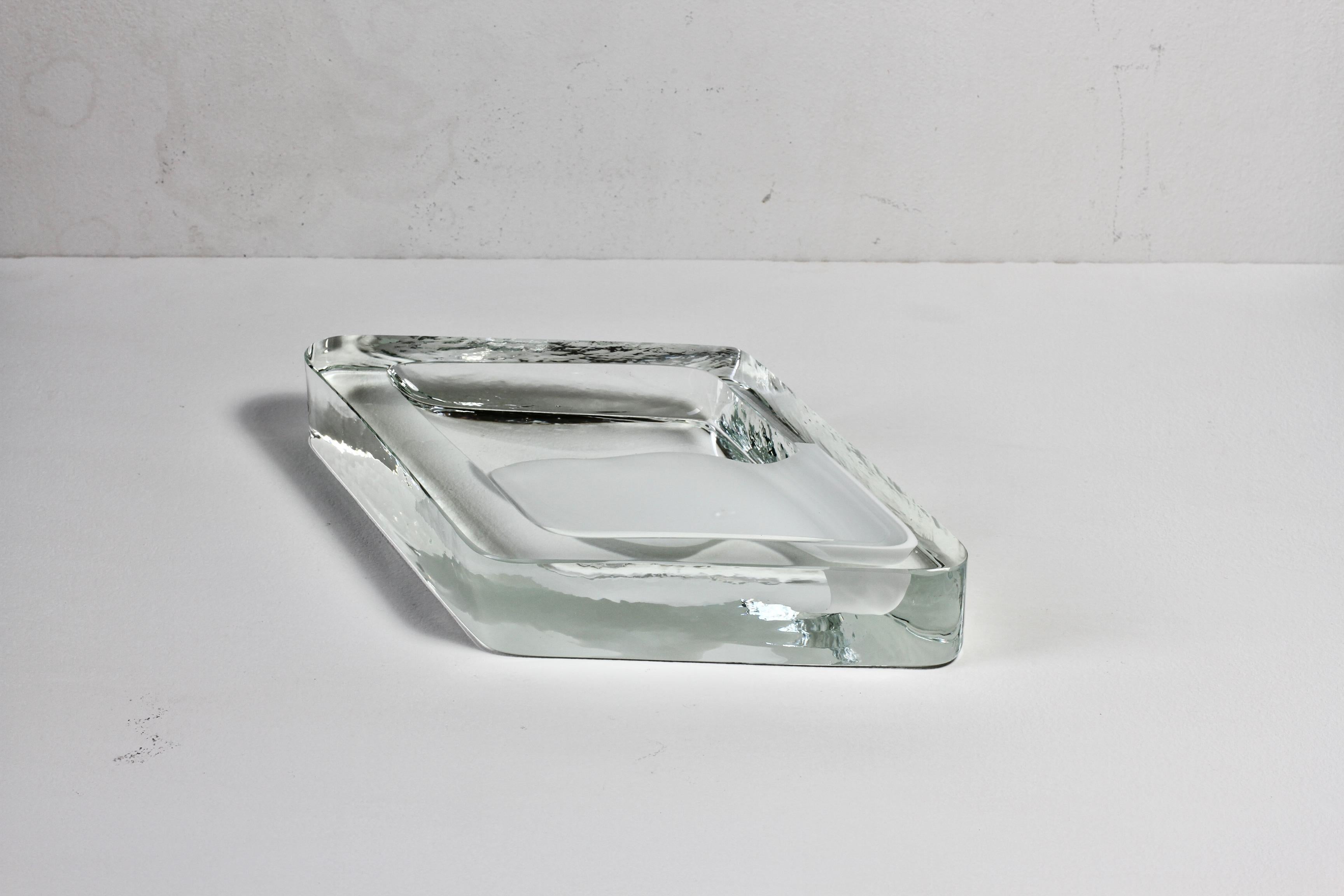 Huge Cenedese Italian Rhombus White and Clear Murano Glass Bowl, Dish, Ashtray For Sale 3