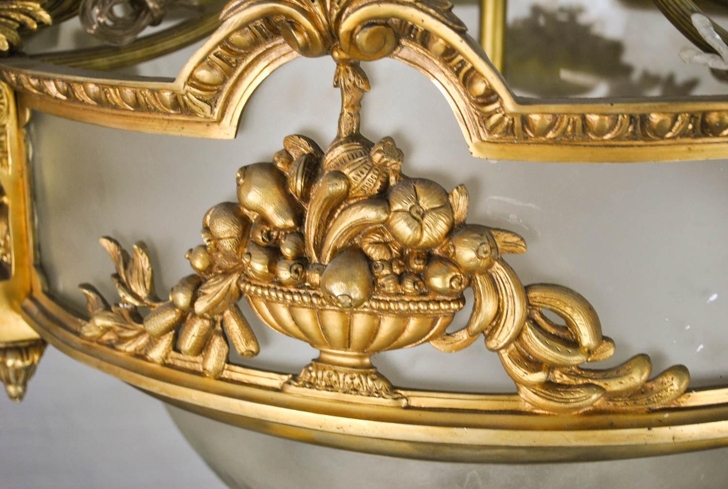 Enorme lampadario in bronzo e vetro, XX secolo in vendita 8