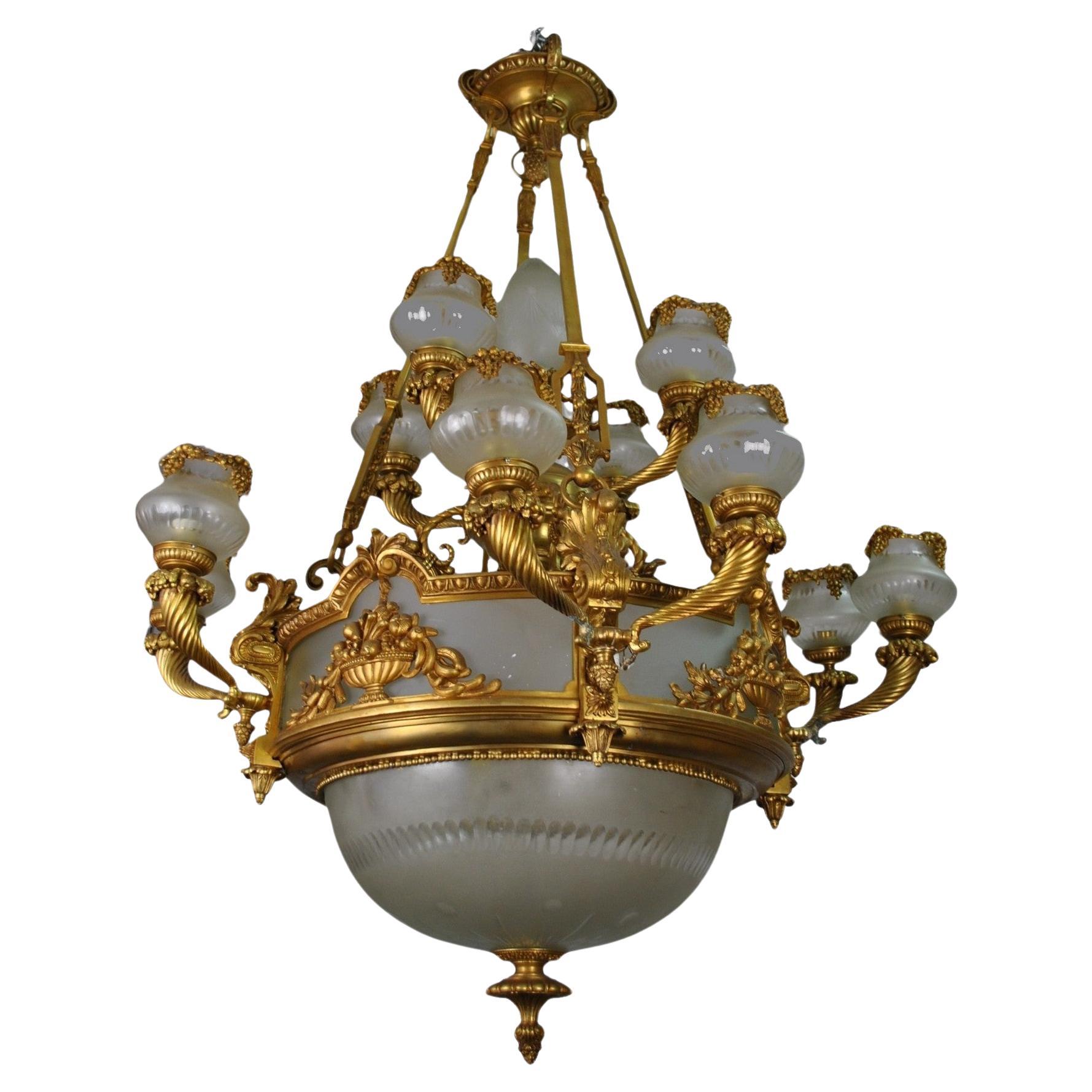 Enorme lampadario in bronzo e vetro, XX secolo in vendita