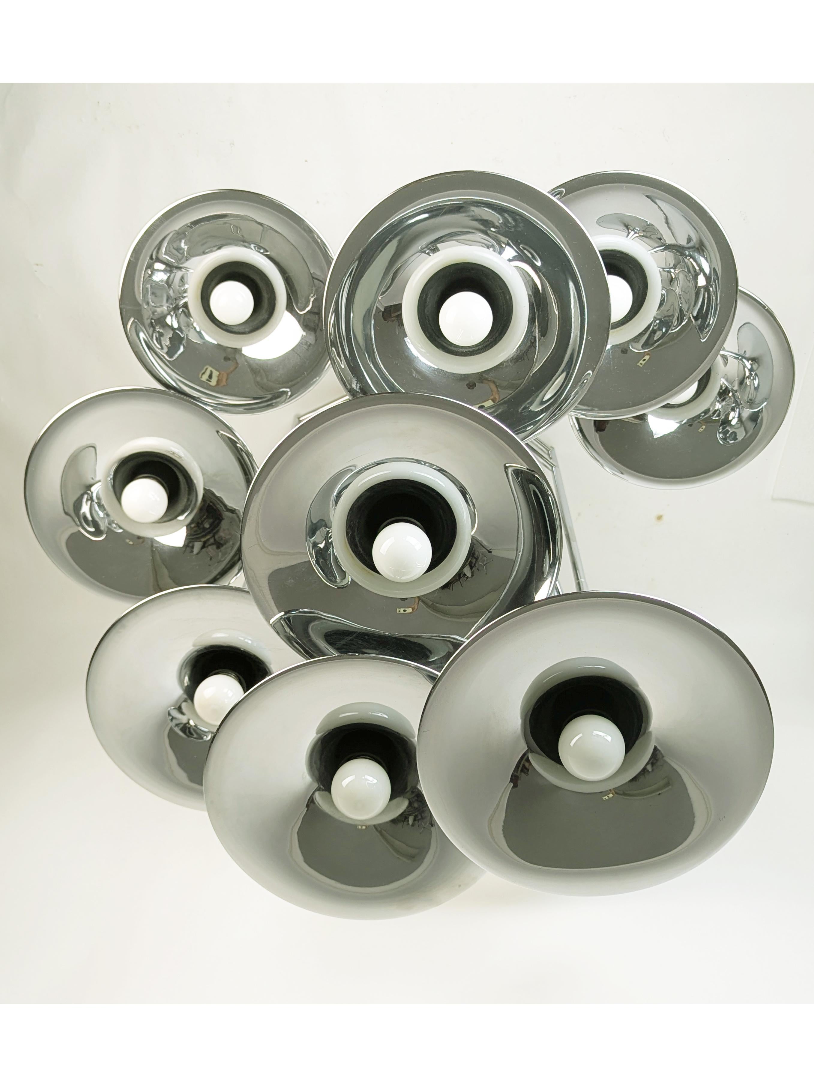 Huge chrome plated metal 1970s 12-light chandelier Tromba by Goffredo Reggiani For Sale 4
