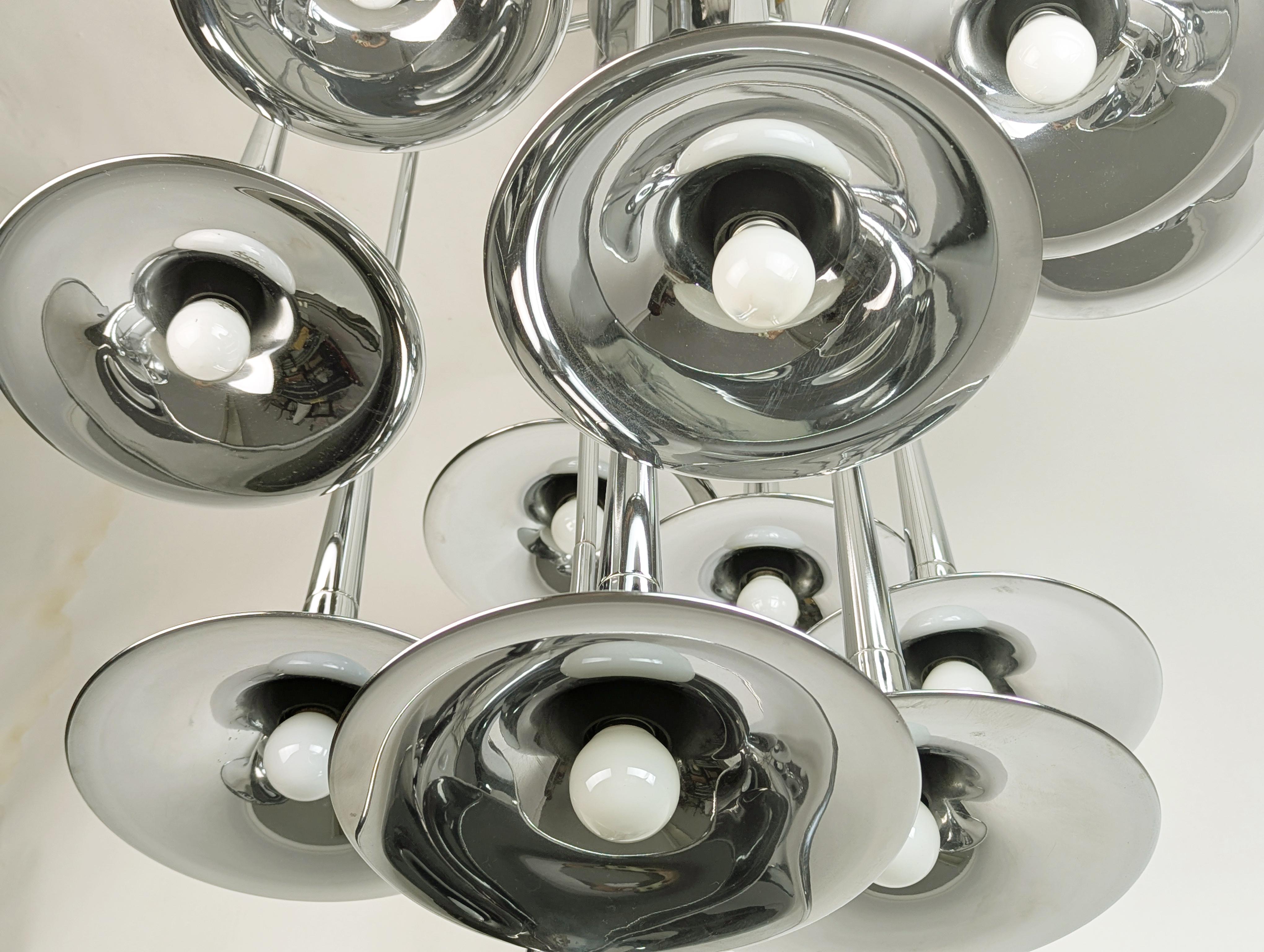 Huge chrome plated metal 1970s 12-light chandelier Tromba by Goffredo Reggiani For Sale 5