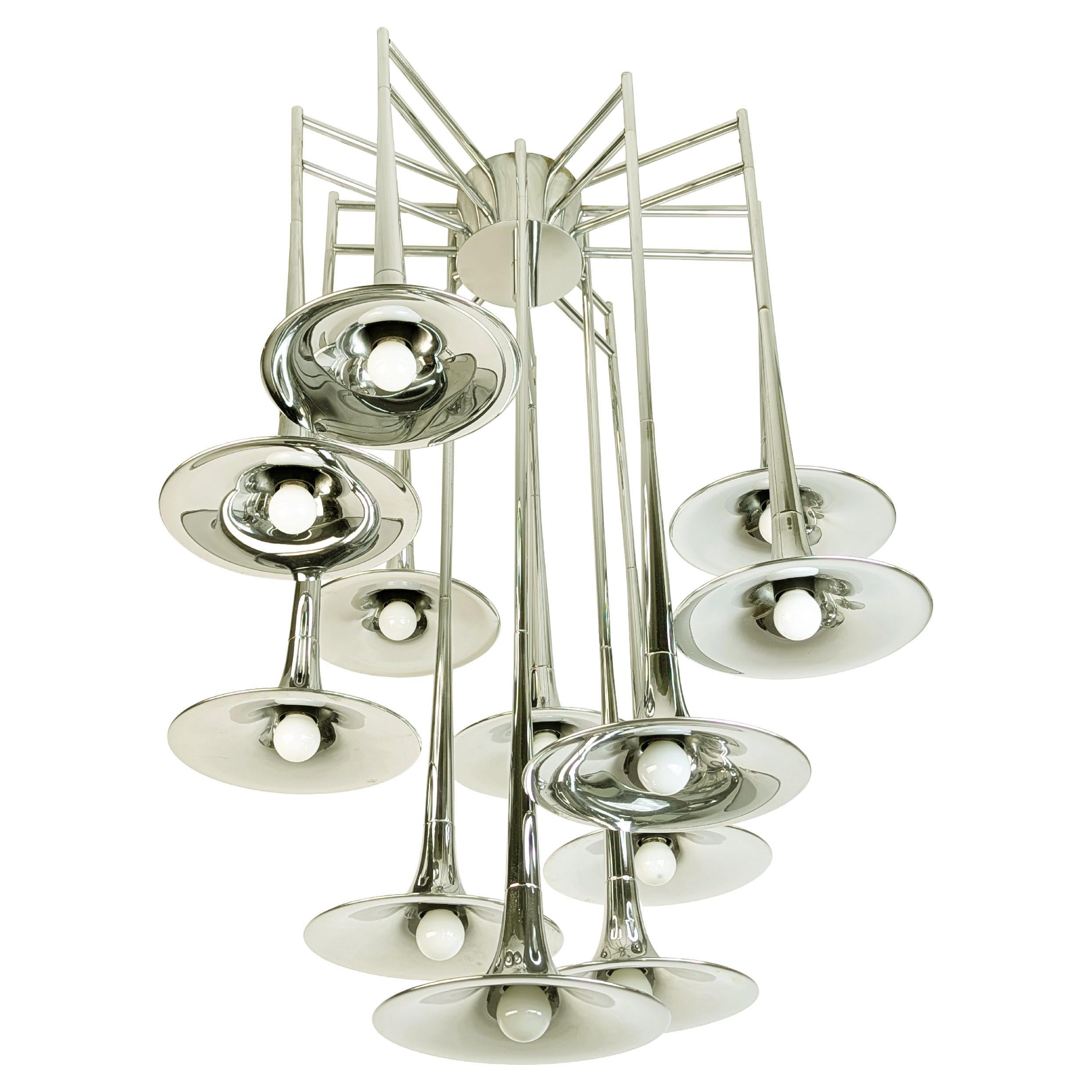 Huge chrome plated metal 1970s 12-light chandelier Tromba by Goffredo Reggiani For Sale