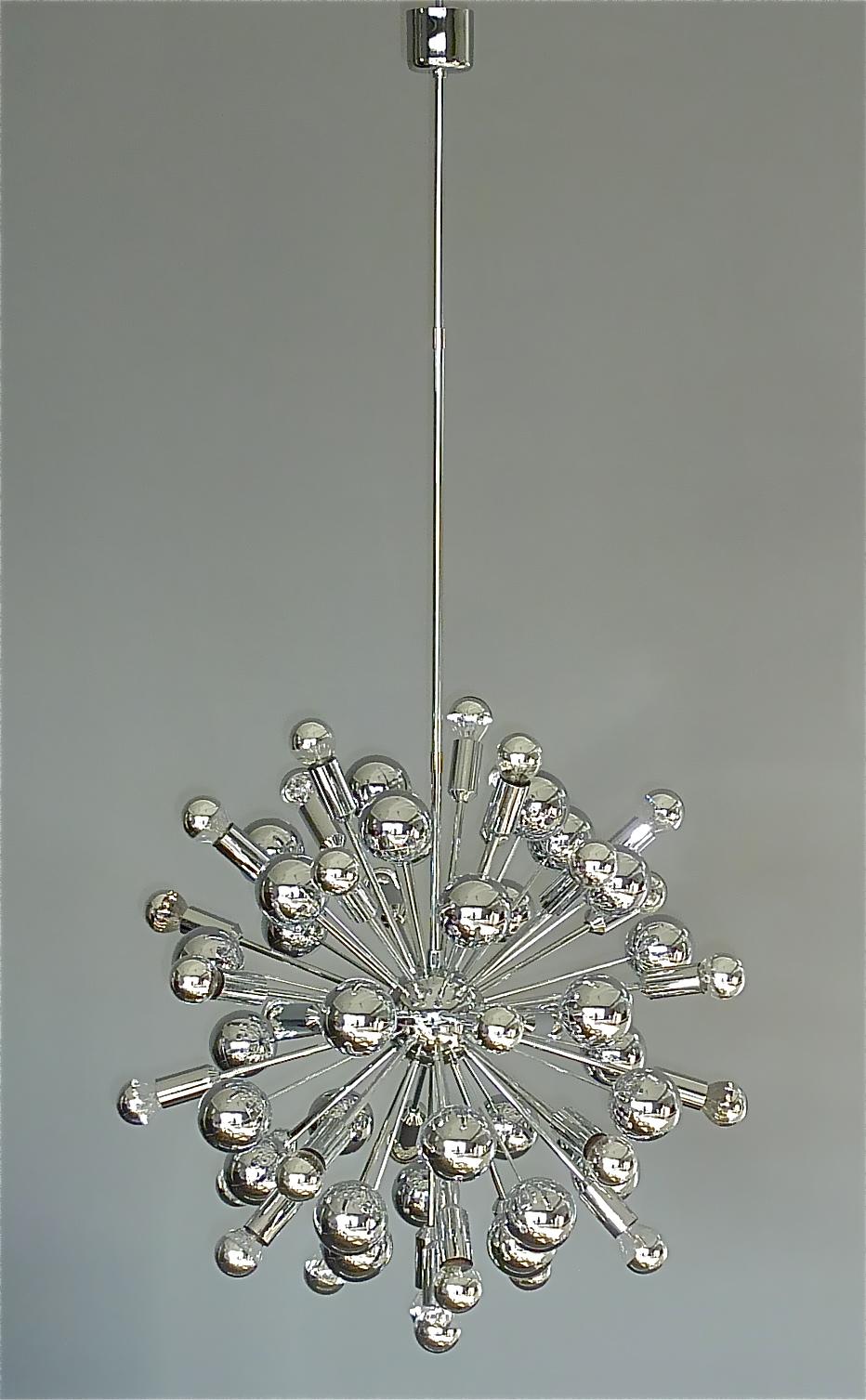 italien Grand lustre chromé de l'ère spatiale Spoutnik en forme d'étoile, style Stilnovo, années 1970 en vente