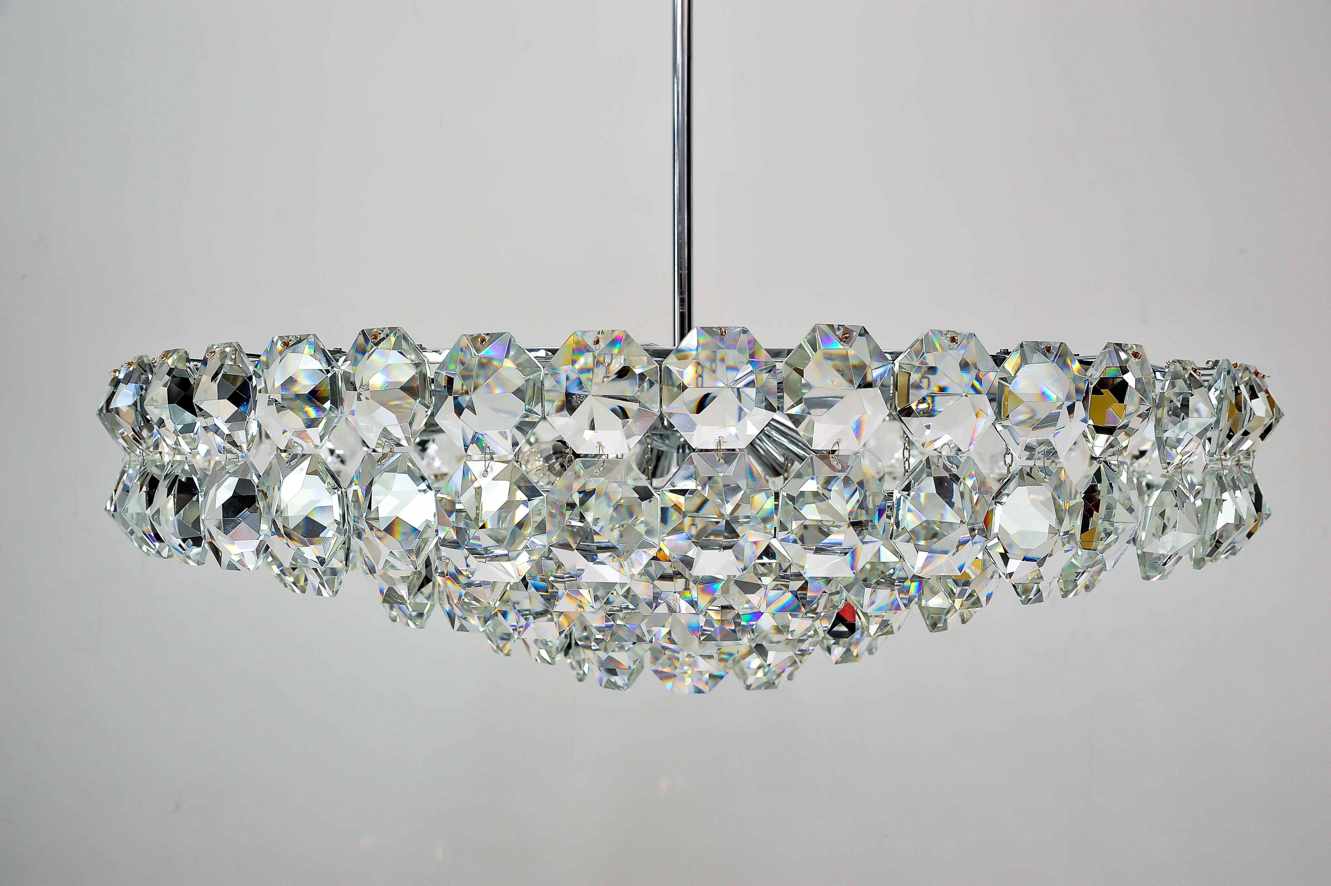 Huge Chromed Chandelier, circa 1960s In Good Condition For Sale In Wien, AT