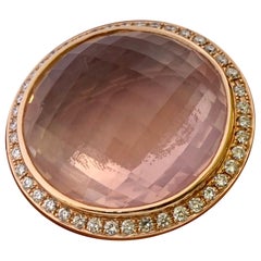 Grande bague cocktail en or rose 18 carats avec quartz rose et diamants
