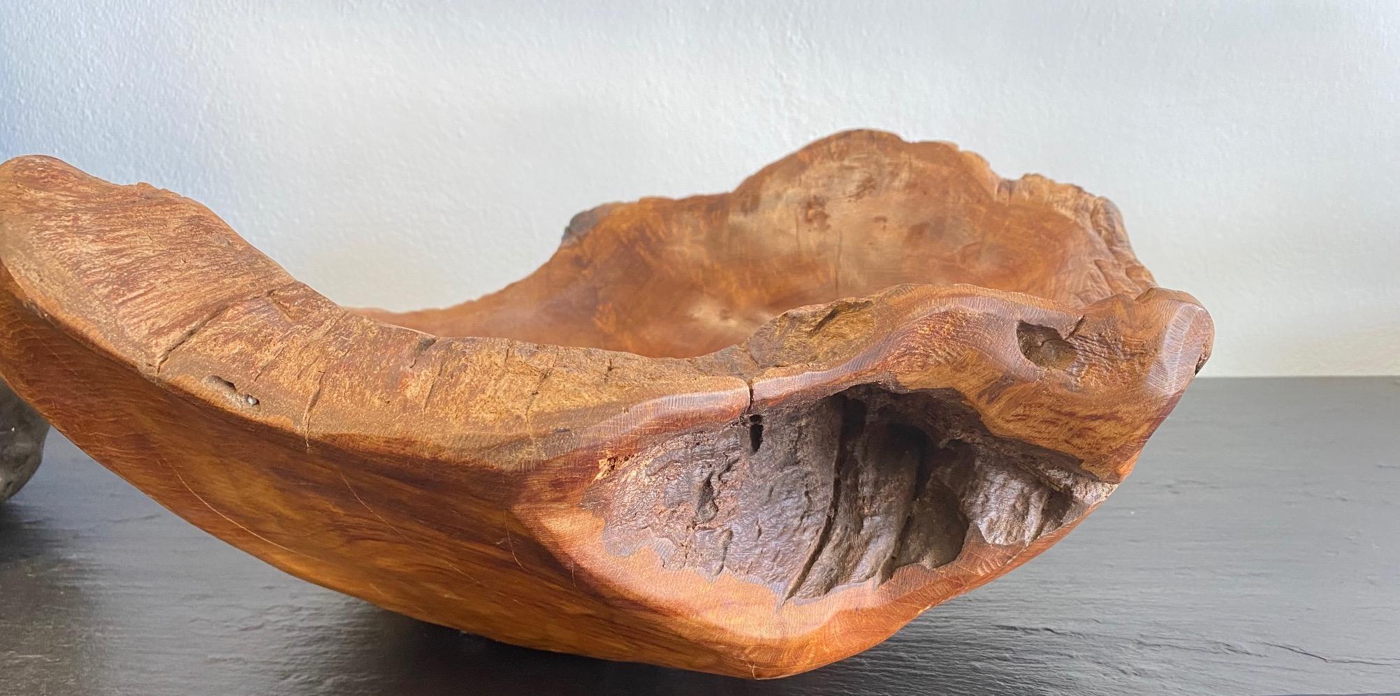 Huge Craved Wood Bowl In Good Condition For Sale In West Palm Beach, FL