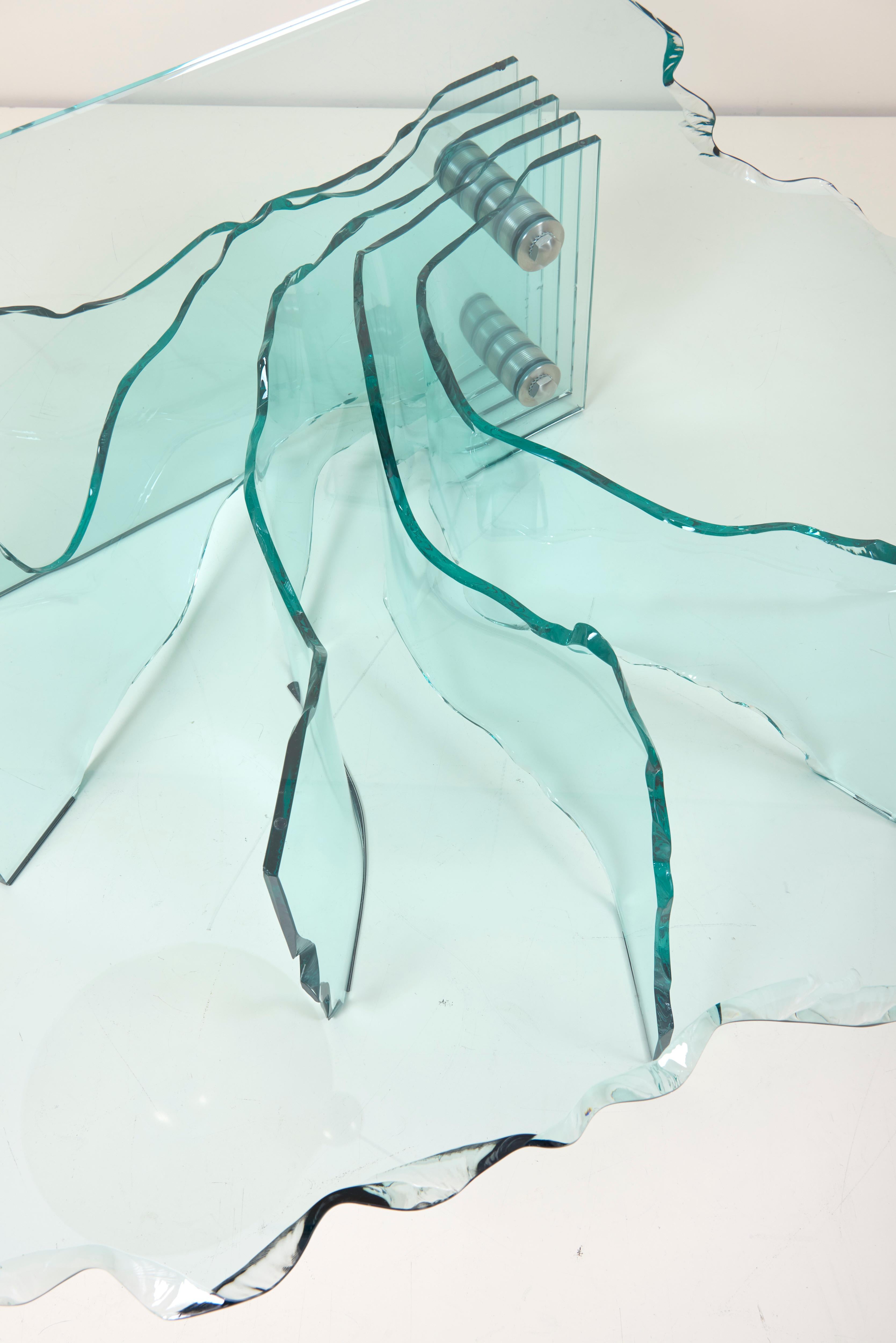 Großer Couchtisch aus geschliffenem Kristallglas mit Muscheln von Danny Lane für Fiam im Angebot 4
