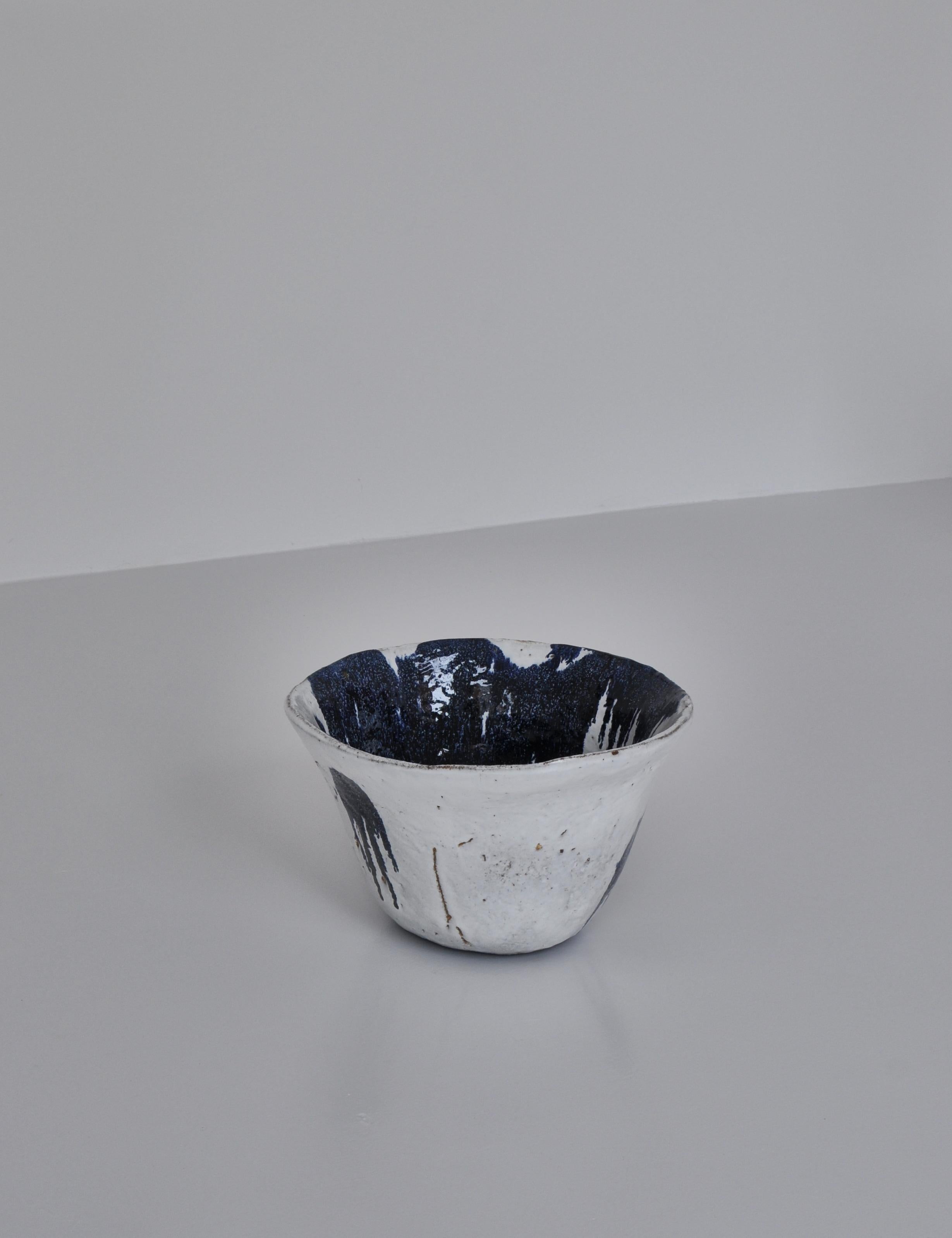 Monumental Danish Modern Blue White Stoneware Bowl by Ole Bjørn Krüger, 1960s 1