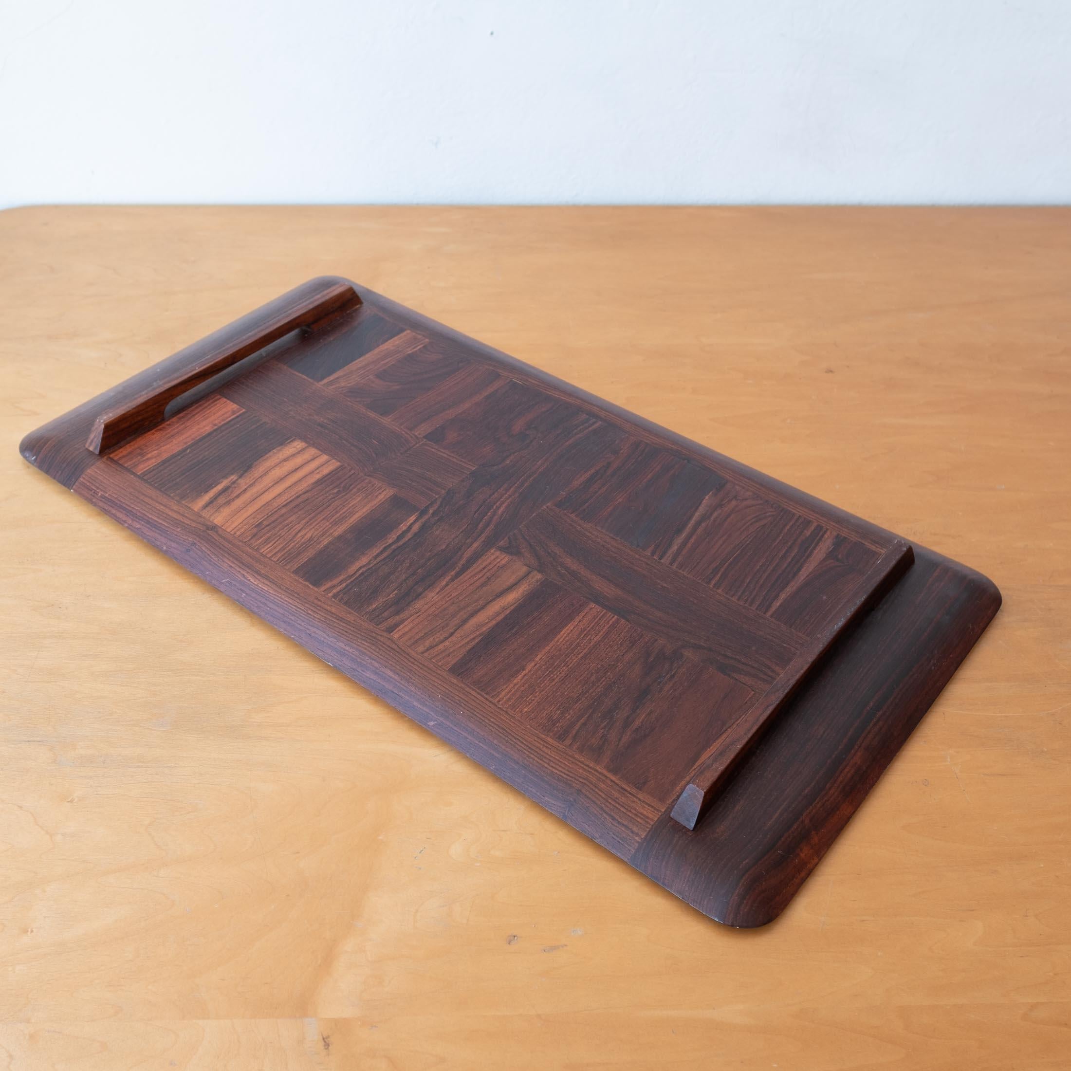 Enorme bandeja Dansk Rare Woods Cocobolo de Jens Quistgaard mediados del siglo XX