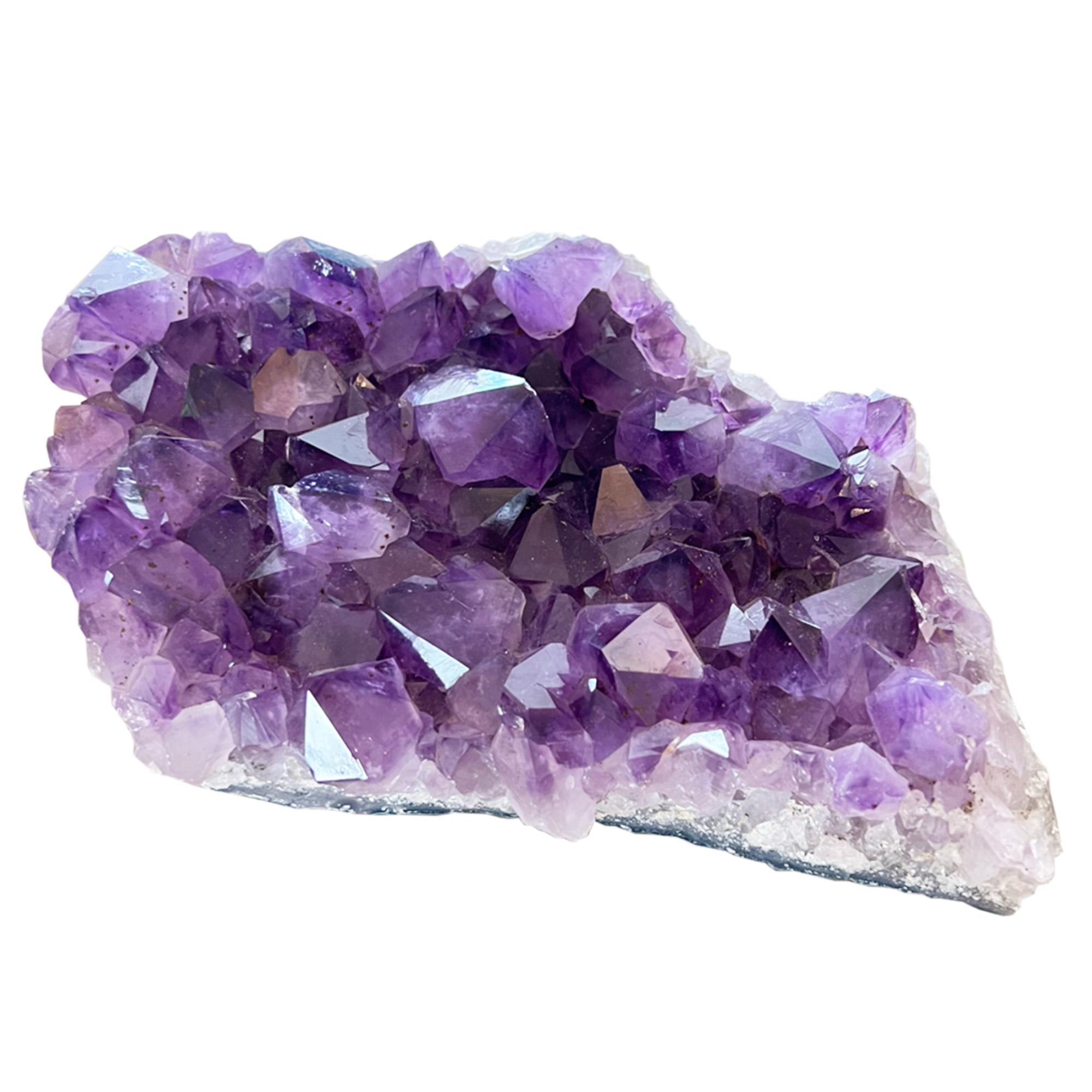 Enorme Pieza Decorativa de Amatista Morada con Cristales Más Grandes en Bueno estado para la venta en London, GB